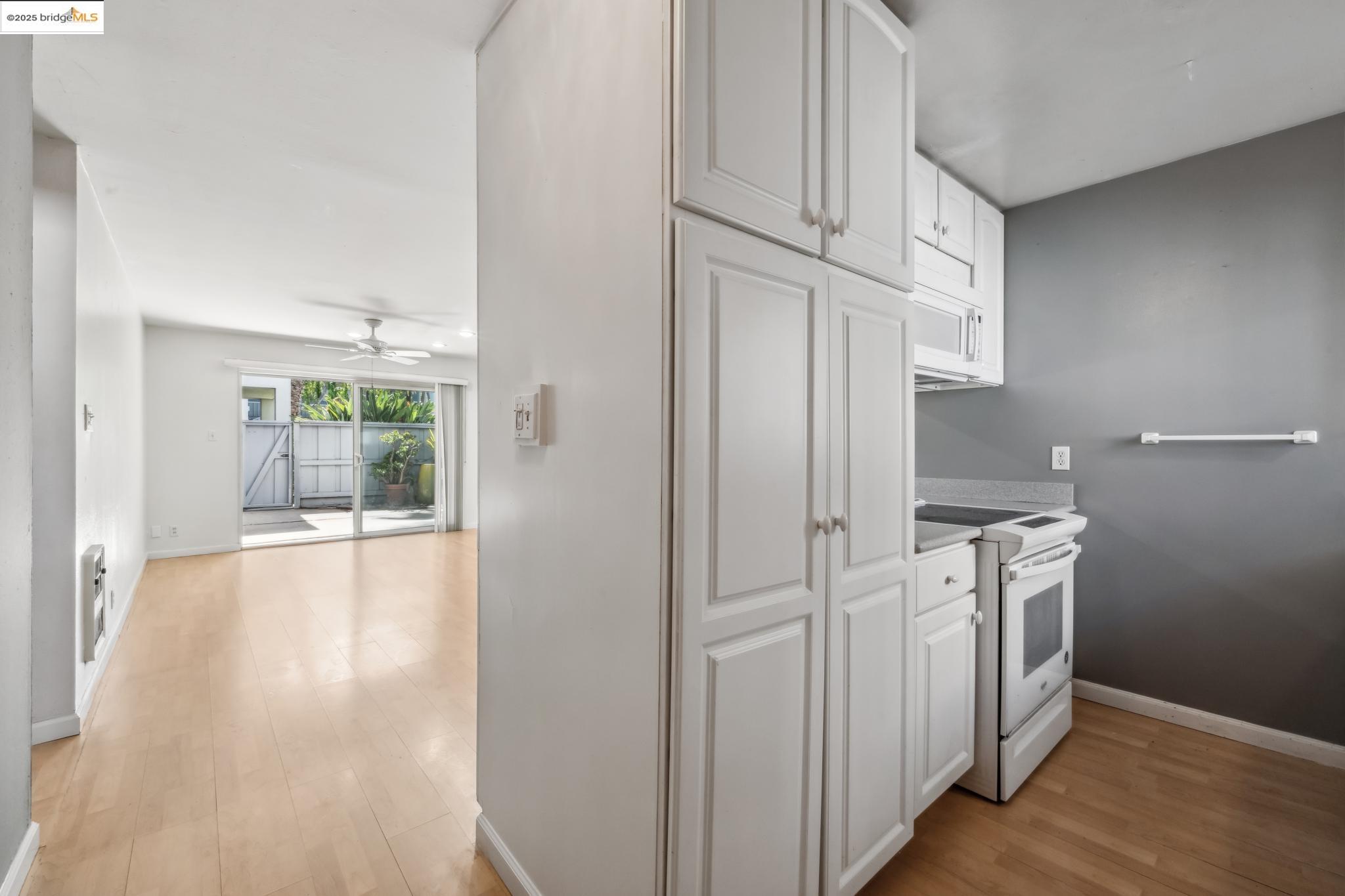 Photo #8: 41098757 Listing: Photo #8