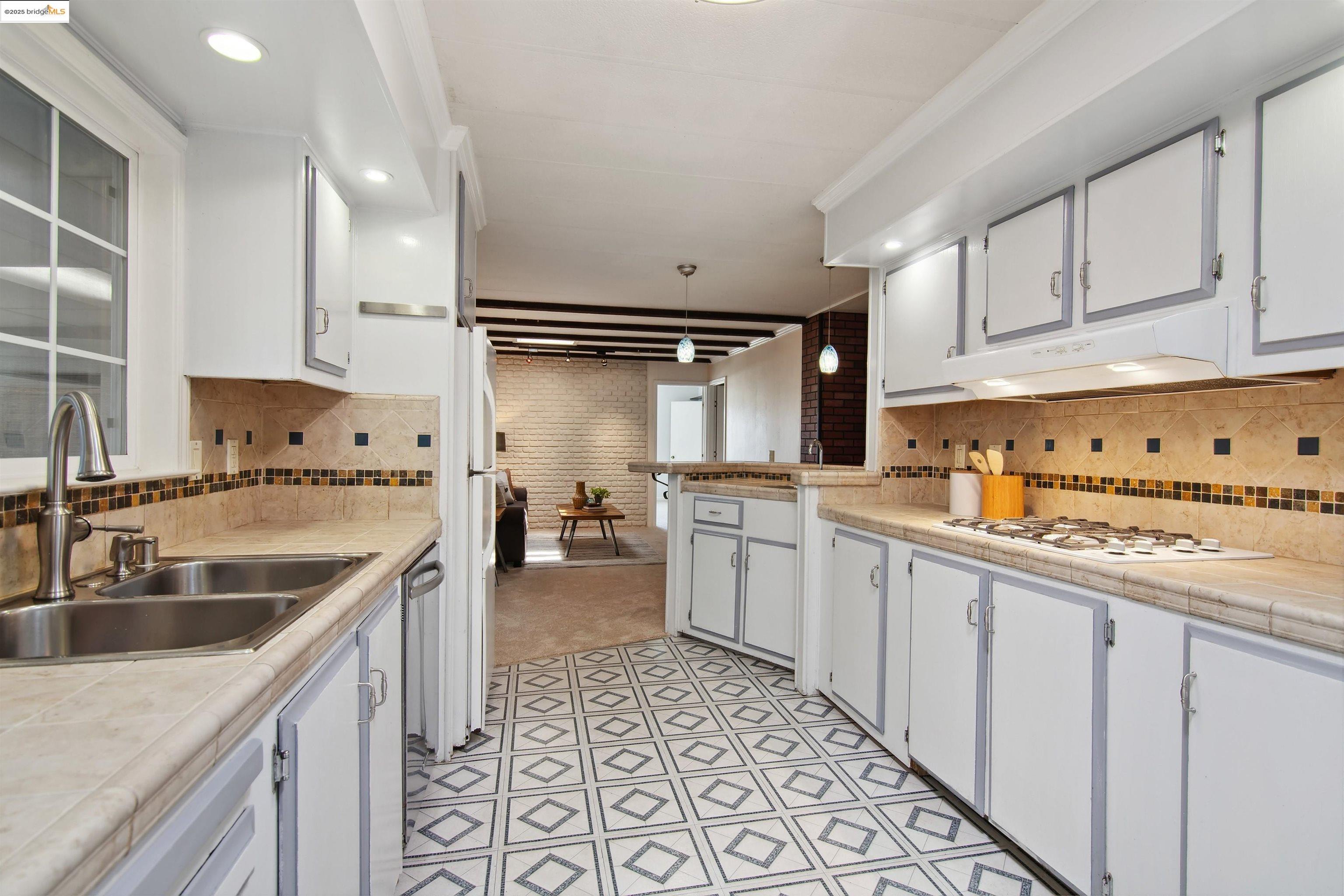 Detail Gallery Image 19 of 45 For 3505 Gateway Rd 25e,  Bethel Island,  CA 94511 - 2 Beds | 2 Baths