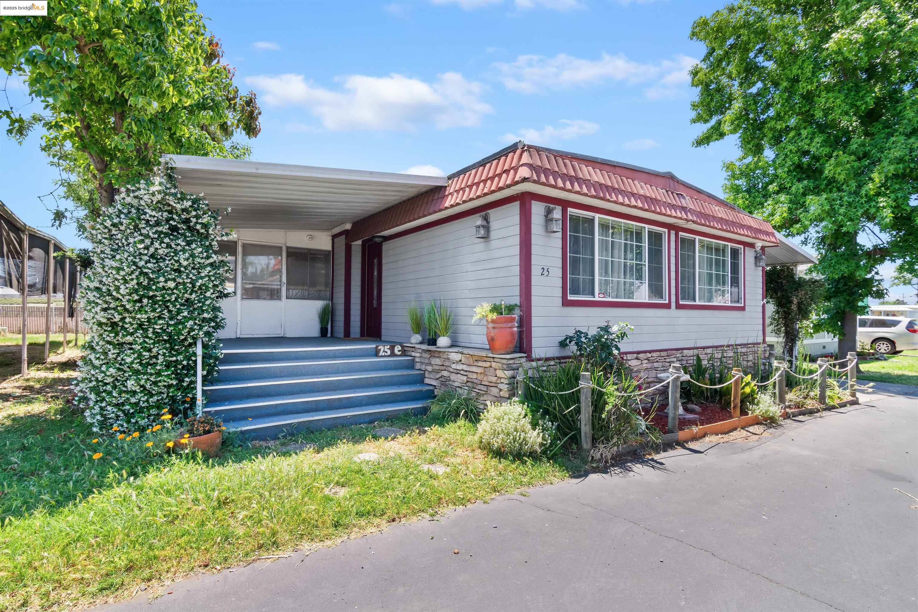Detail Gallery Image 3 of 45 For 3505 Gateway Rd 25e,  Bethel Island,  CA 94511 - 2 Beds | 2 Baths