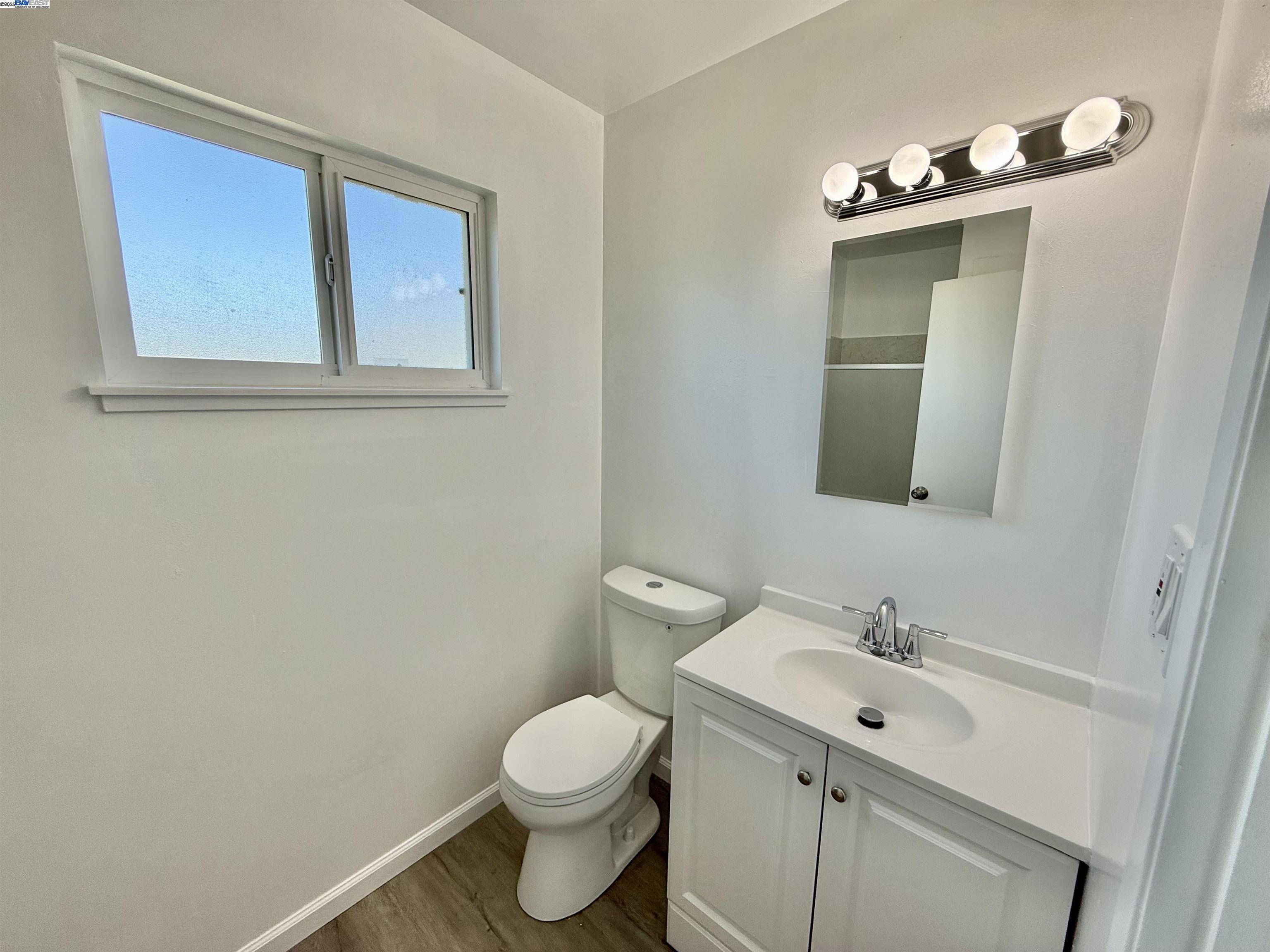 Detail Gallery Image 21 of 26 For 809 Coburn Ct #a,  San Leandro,  CA 94578 - 2 Beds | 2 Baths