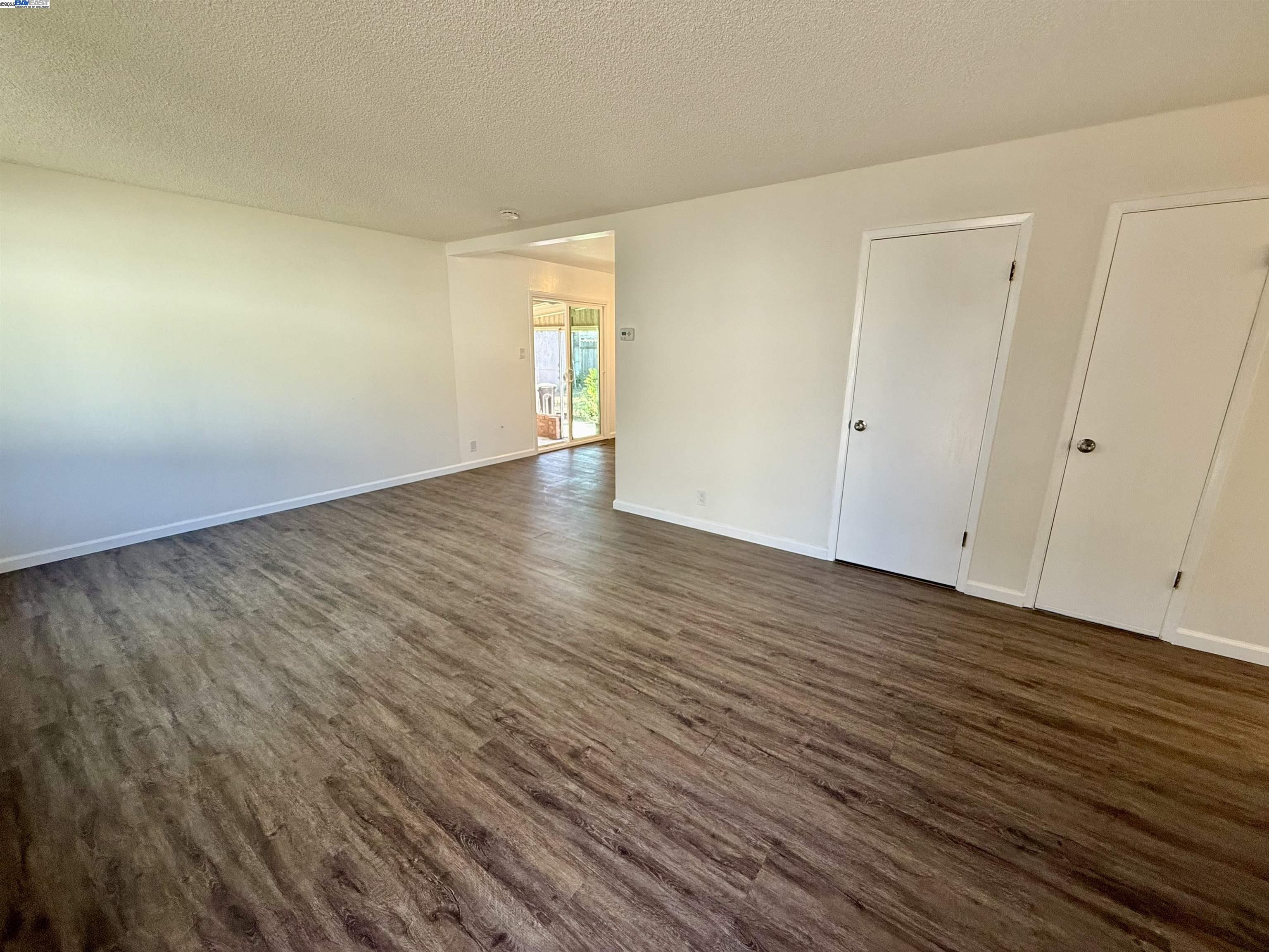 Detail Gallery Image 6 of 26 For 809 Coburn Ct #a,  San Leandro,  CA 94578 - 2 Beds | 2 Baths
