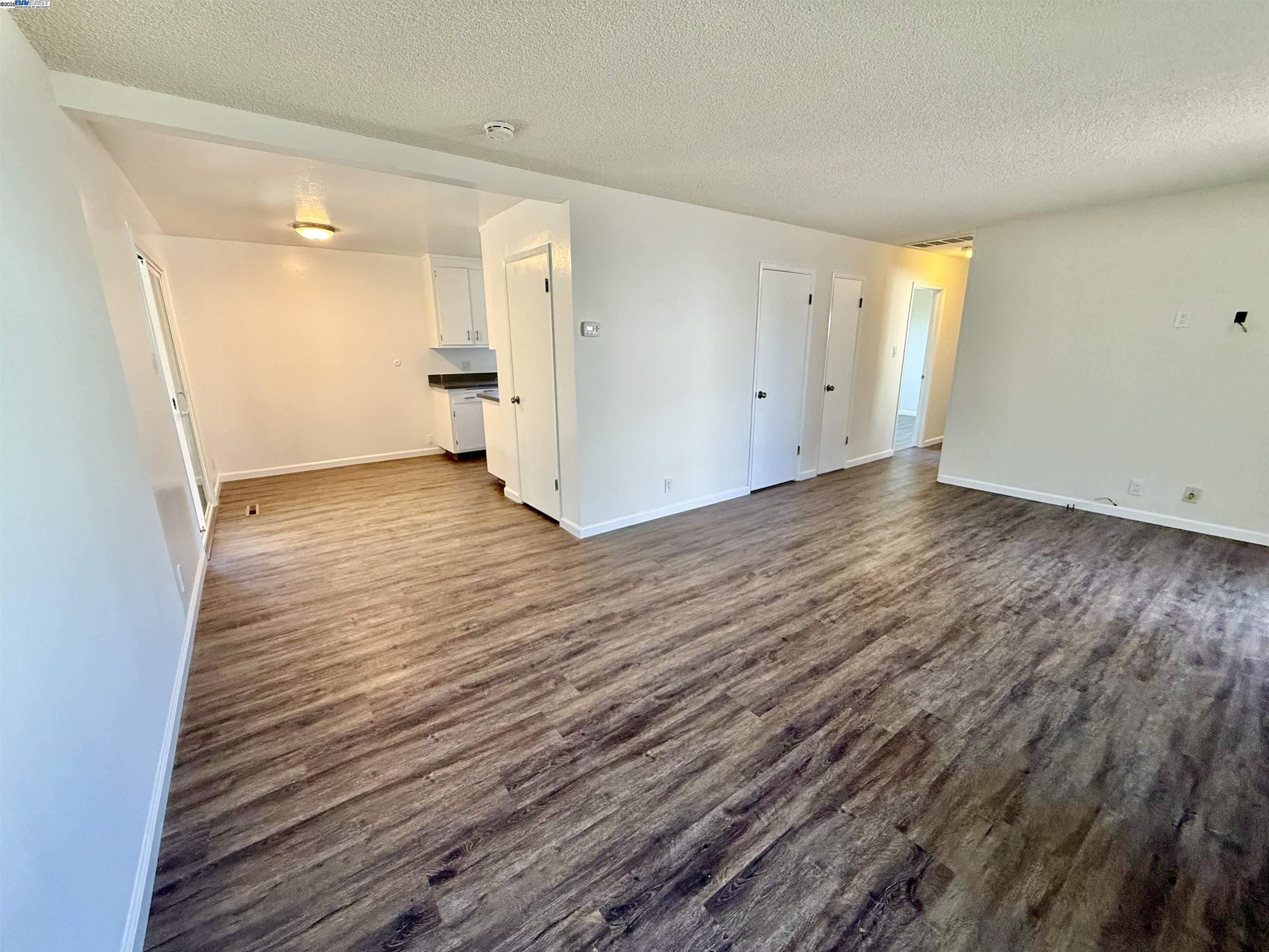 Detail Gallery Image 7 of 26 For 809 Coburn Ct #a,  San Leandro,  CA 94578 - 2 Beds | 2 Baths