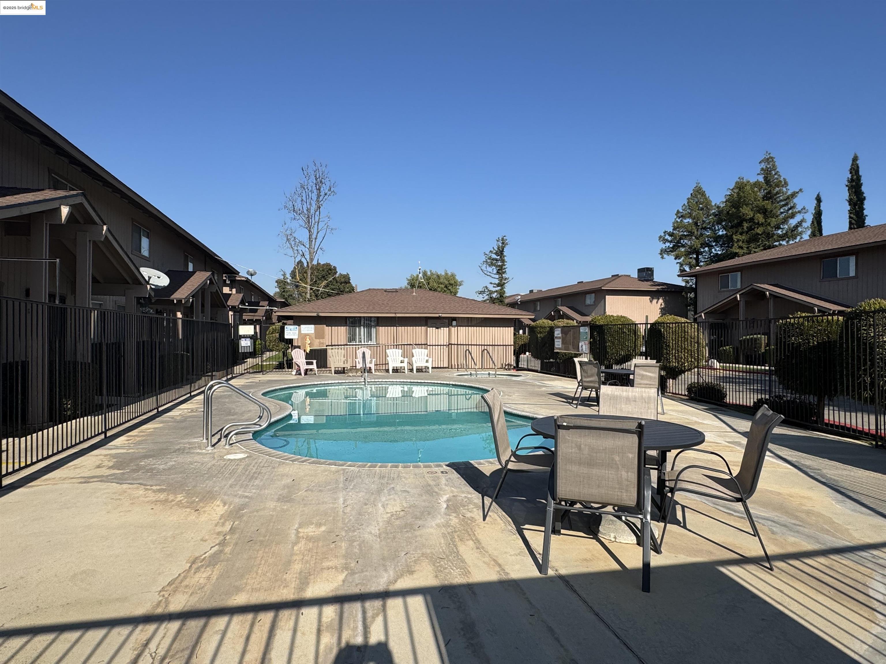 Detail Gallery Image 13 of 27 For 2157 Yosemite Pkwy, Merced,  CA 95340 - – Beds | – Baths