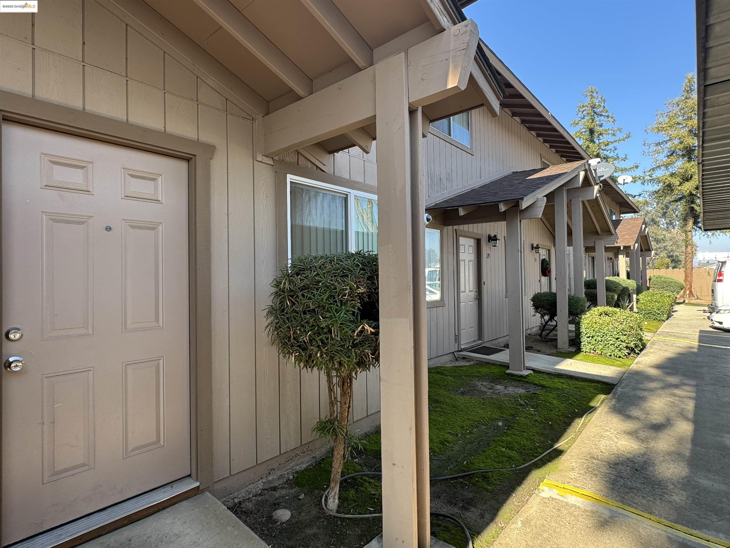 Detail Gallery Image 8 of 27 For 2157 Yosemite Pkwy, Merced,  CA 95340 - – Beds | – Baths
