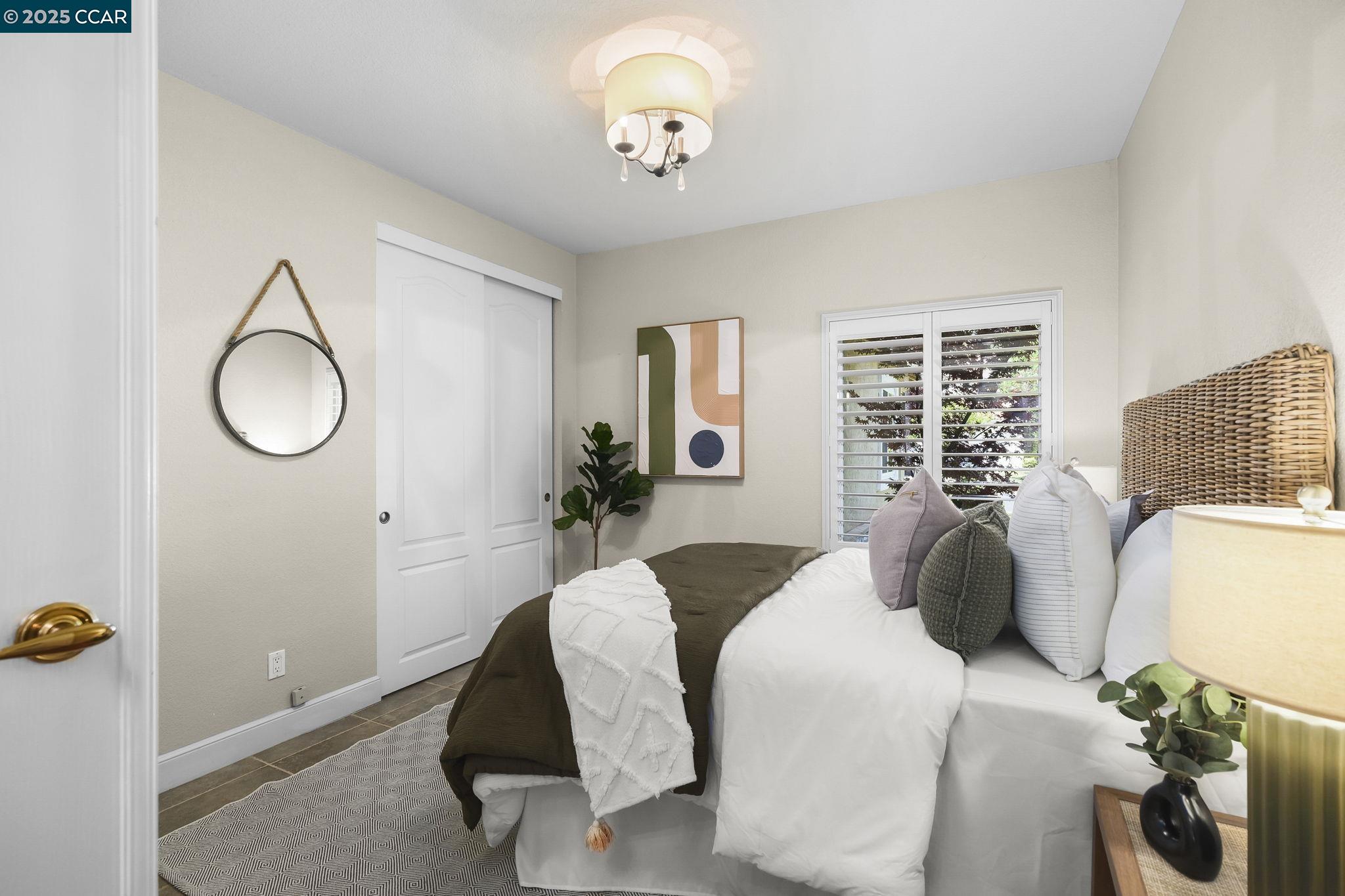 Detail Gallery Image 19 of 54 For 133 El Portal Place, Clayton,  CA 94517-1741 - 5 Beds | 3 Baths