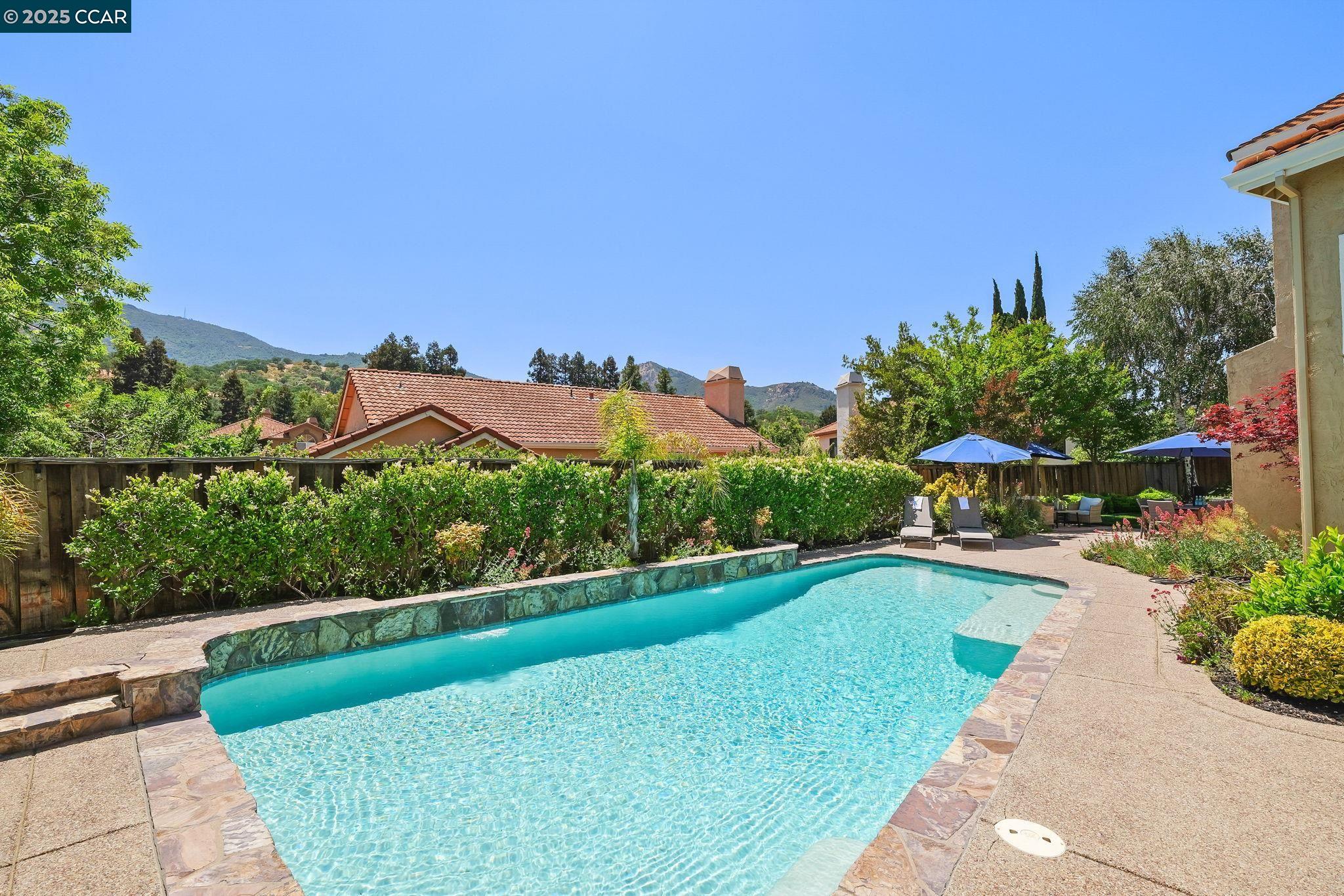 Detail Gallery Image 35 of 54 For 133 El Portal Place, Clayton,  CA 94517-1741 - 5 Beds | 3 Baths