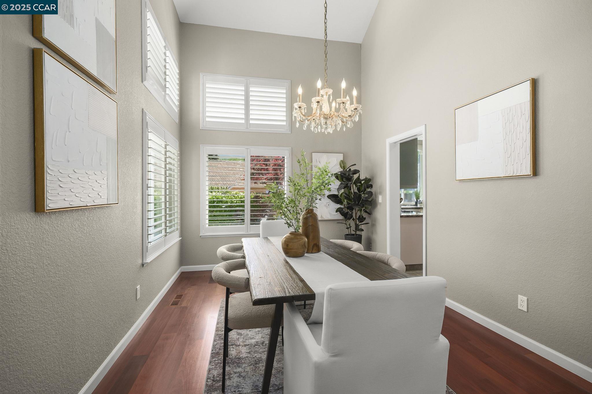 Detail Gallery Image 10 of 54 For 133 El Portal Place, Clayton,  CA 94517-1741 - 5 Beds | 3 Baths