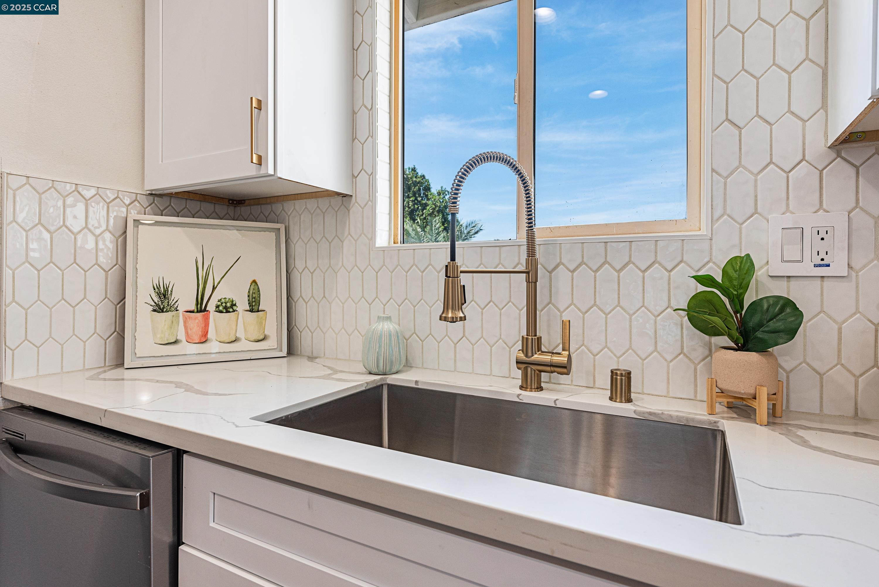 Detail Gallery Image 6 of 25 For 86149 Calle Bouganville, Coachella,  CA 92236-2235 - 3 Beds | 2 Baths