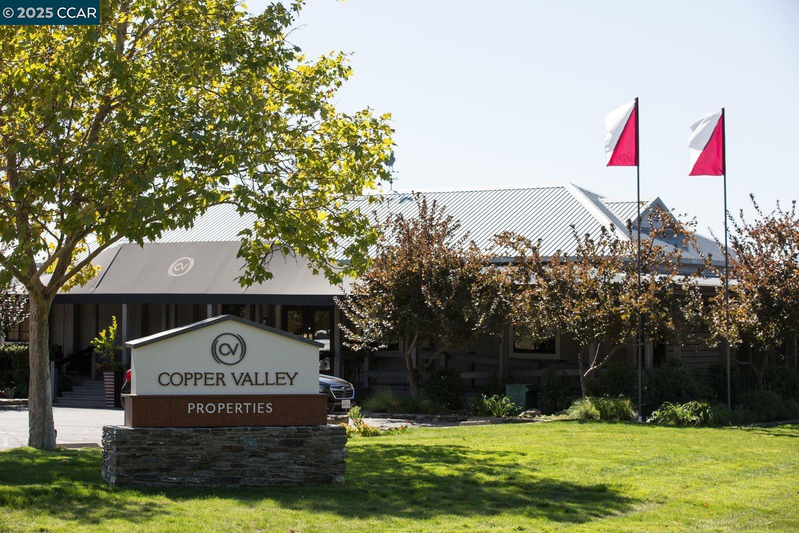 Detail Gallery Image 3 of 34 For 200 Quail Creek Terrace, Copperopolis,  CA 95228 - 3 Beds | 3/1 Baths