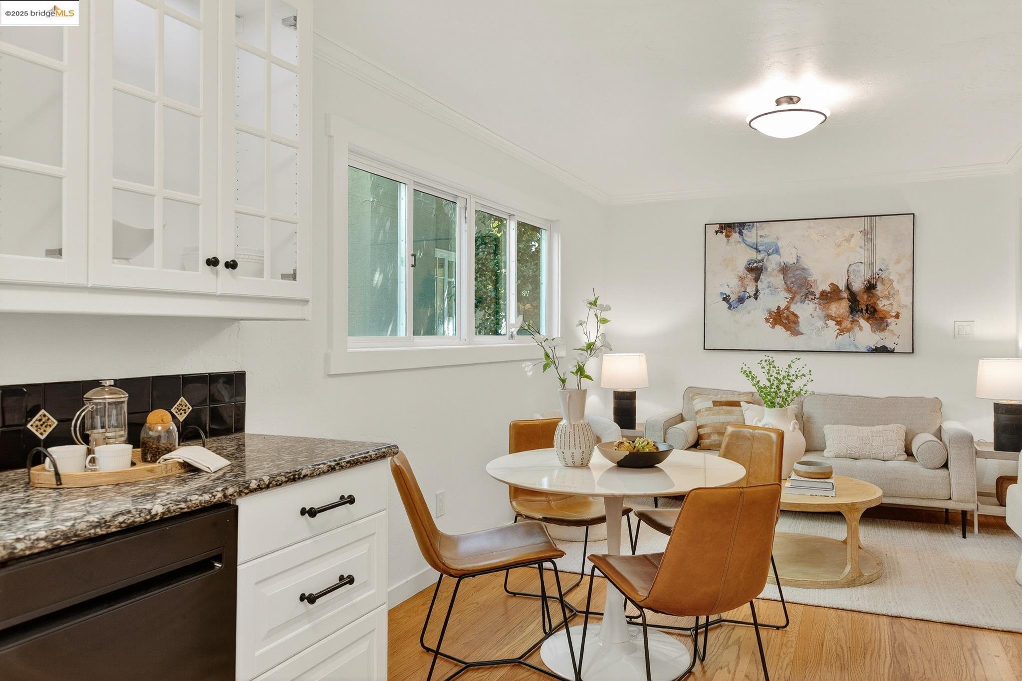 Detail Gallery Image 15 of 29 For 30 Domingo Ave #2,  Berkeley,  CA 94705-0000 - 2 Beds | 2 Baths