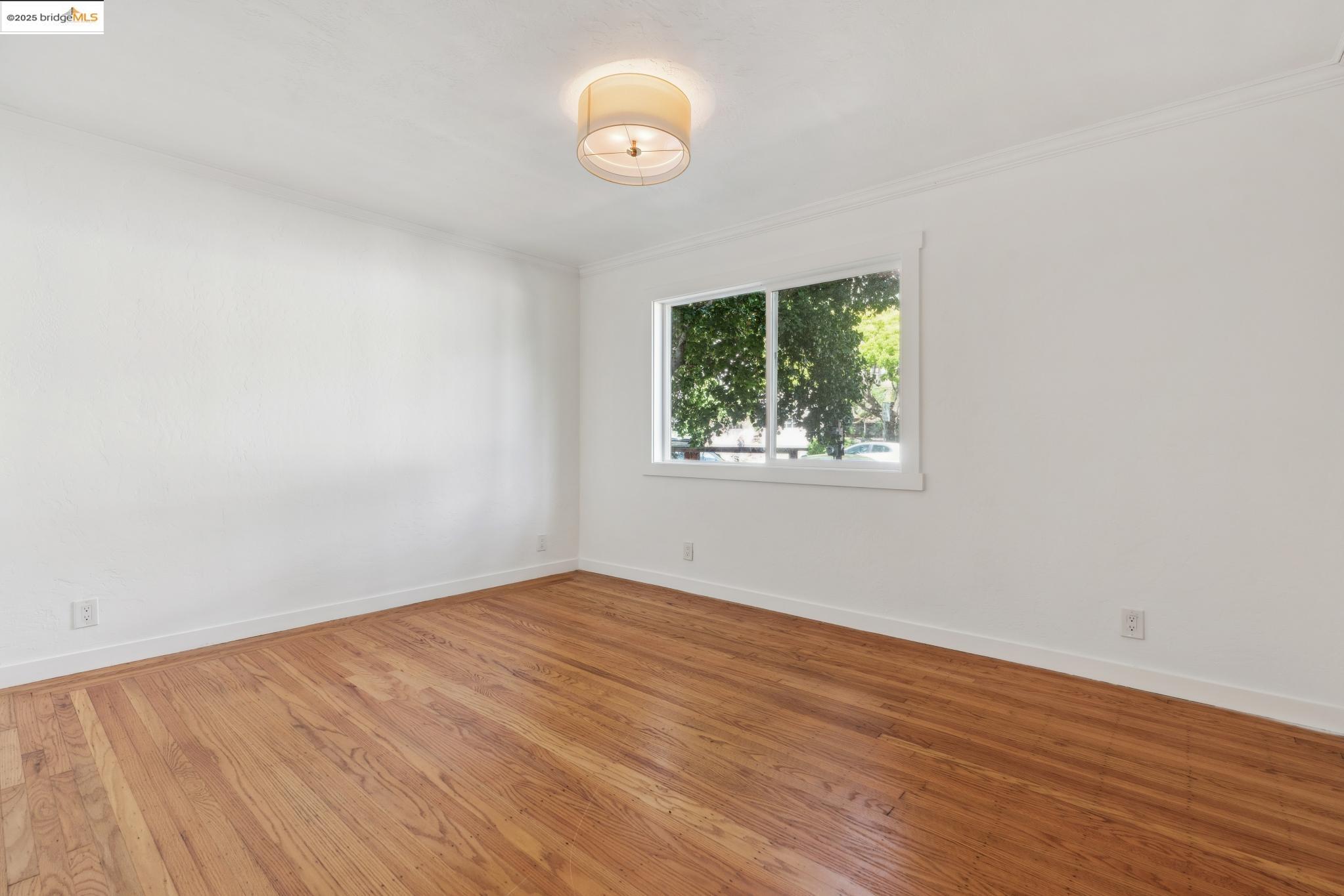 Detail Gallery Image 18 of 26 For 30 Domingo Ave #2,  Berkeley,  CA 94705-0000 - 2 Beds | 2 Baths
