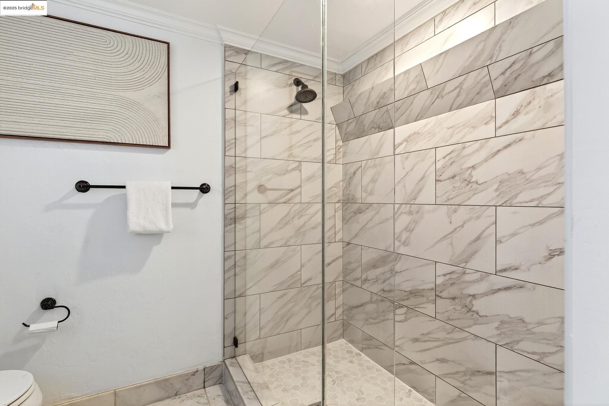 Detail Gallery Image 24 of 29 For 30 Domingo Ave #2,  Berkeley,  CA 94705-0000 - 2 Beds | 2 Baths