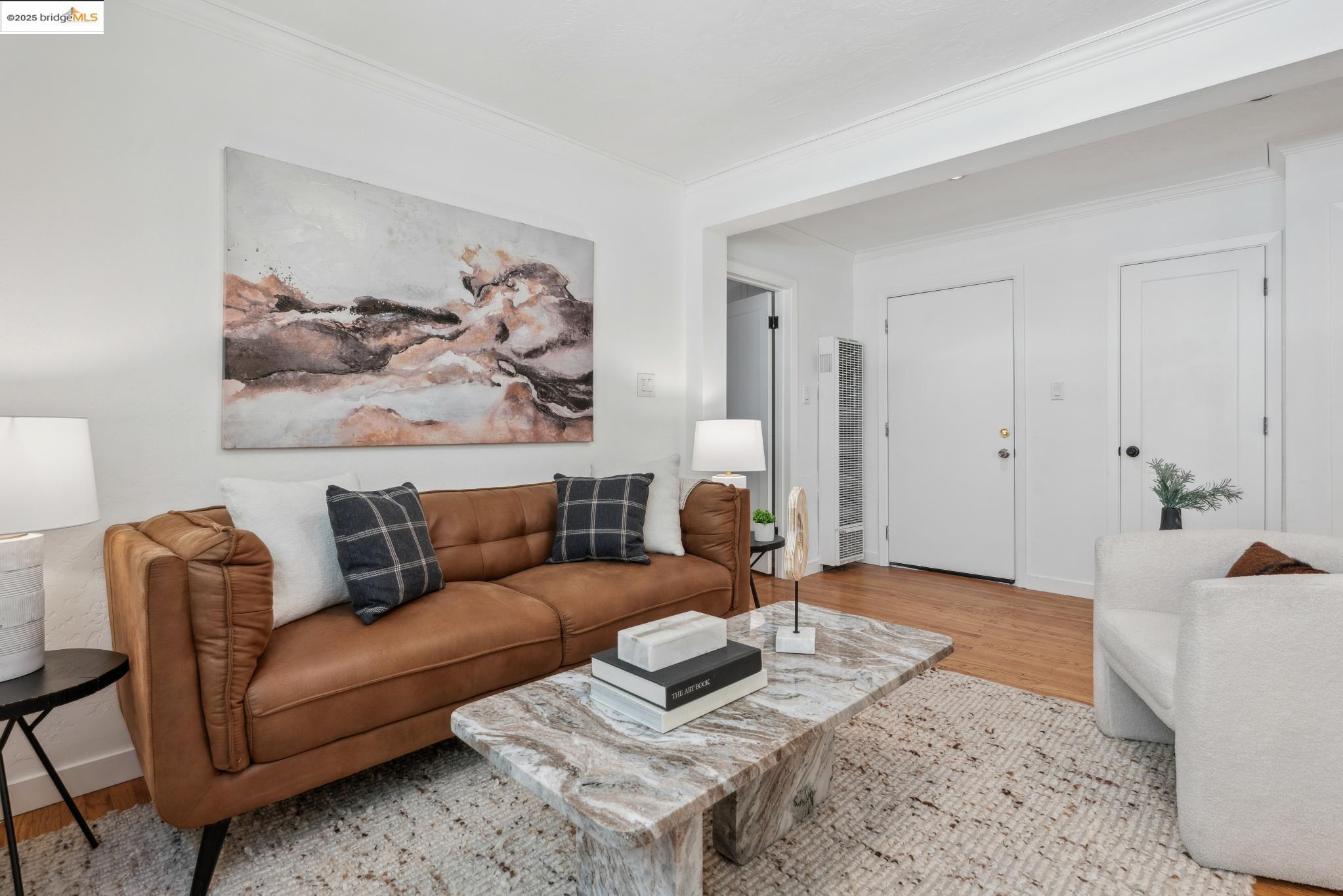 Detail Gallery Image 5 of 26 For 30 Domingo Ave #2,  Berkeley,  CA 94705-0000 - 2 Beds | 2 Baths
