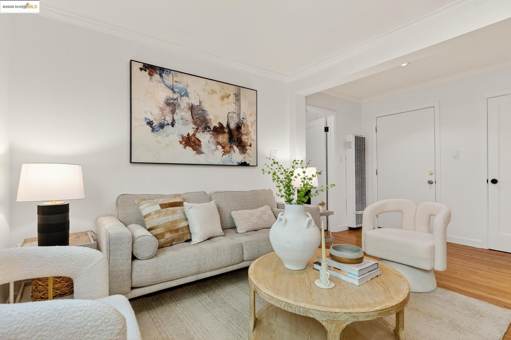 Detail Gallery Image 6 of 29 For 30 Domingo Ave #2,  Berkeley,  CA 94705-0000 - 2 Beds | 2 Baths