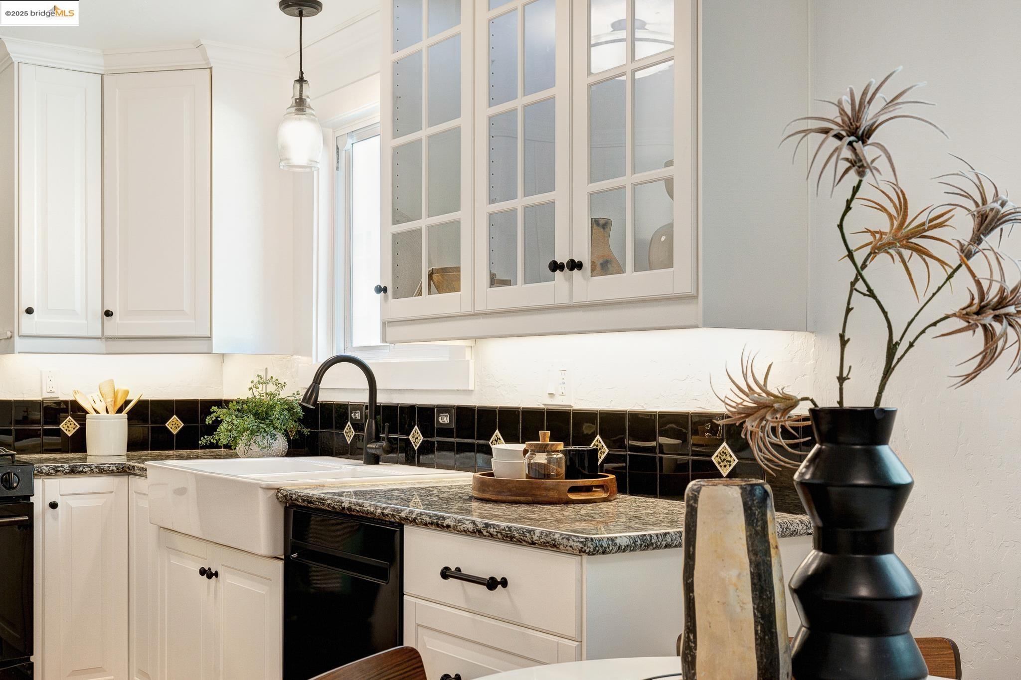 Photo #7: 41098781 Listing: Photo #7