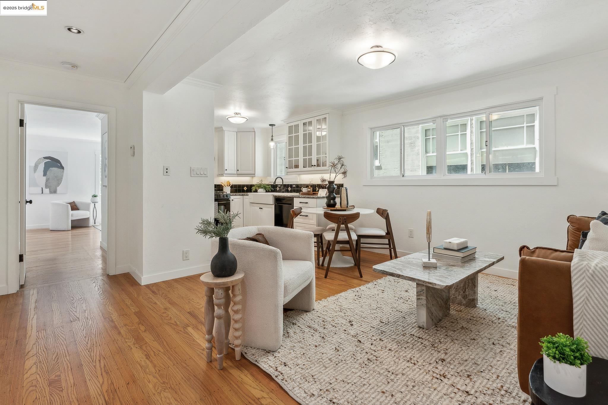 Photo #9: 41098781 Listing: Photo #9