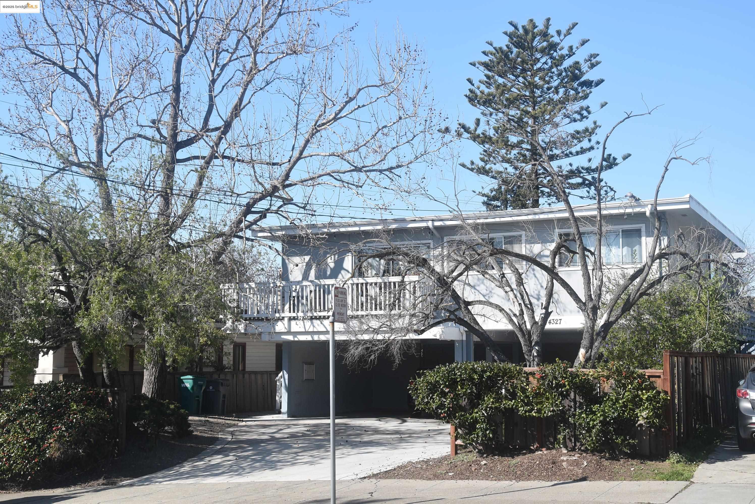 Detail Gallery Image 1 of 24 For 4327 Montgomery Street, Oakland,  CA 94611 - – Beds | – Baths