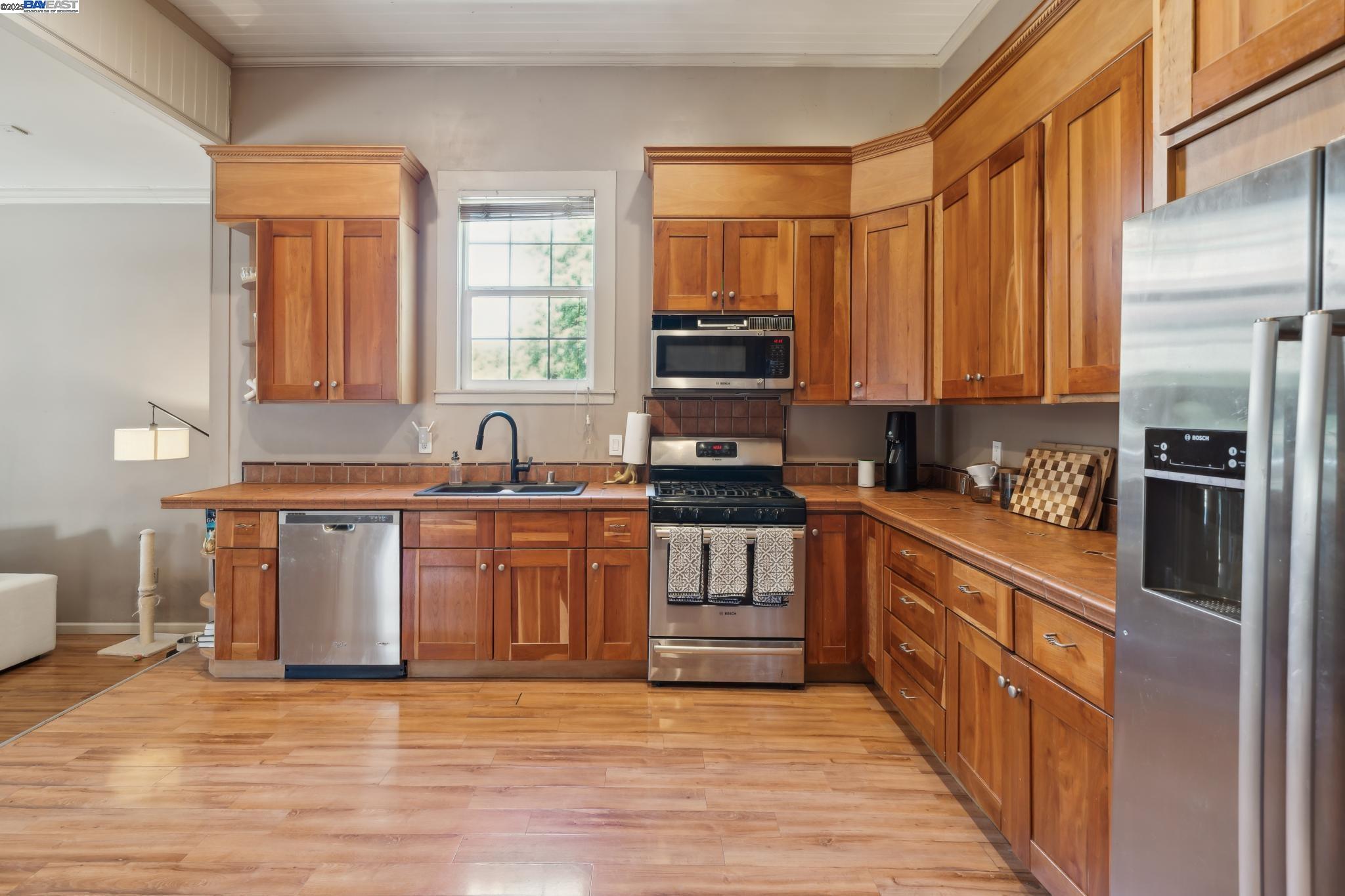 Detail Gallery Image 32 of 44 For 4473 Railroad Ave, Pleasanton,  CA 94566-6613 - – Beds | – Baths