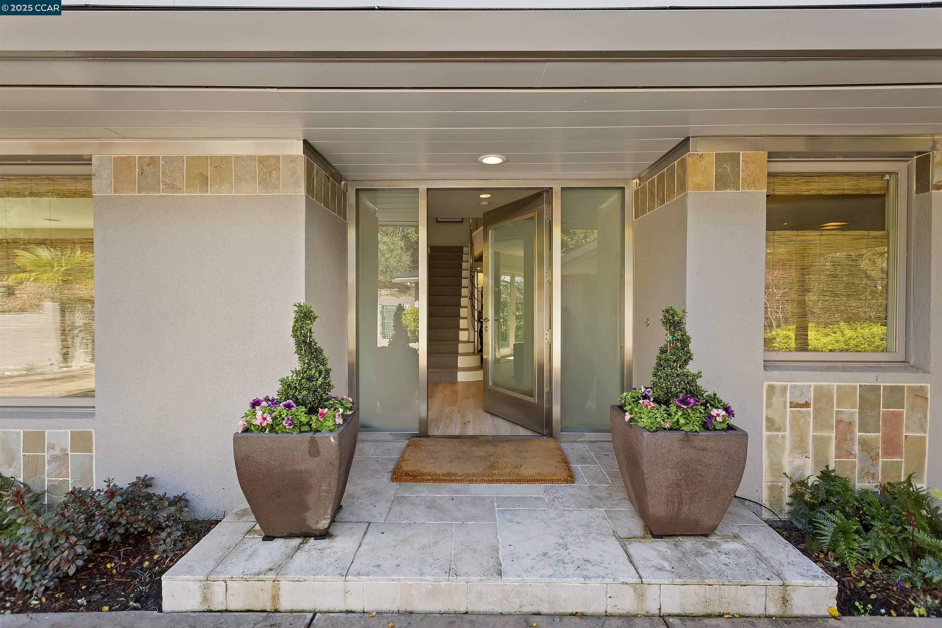 Detail Gallery Image 14 of 60 For 1121 Estates Dr, Lafayette,  CA 94549 - 4 Beds | 4/1 Baths