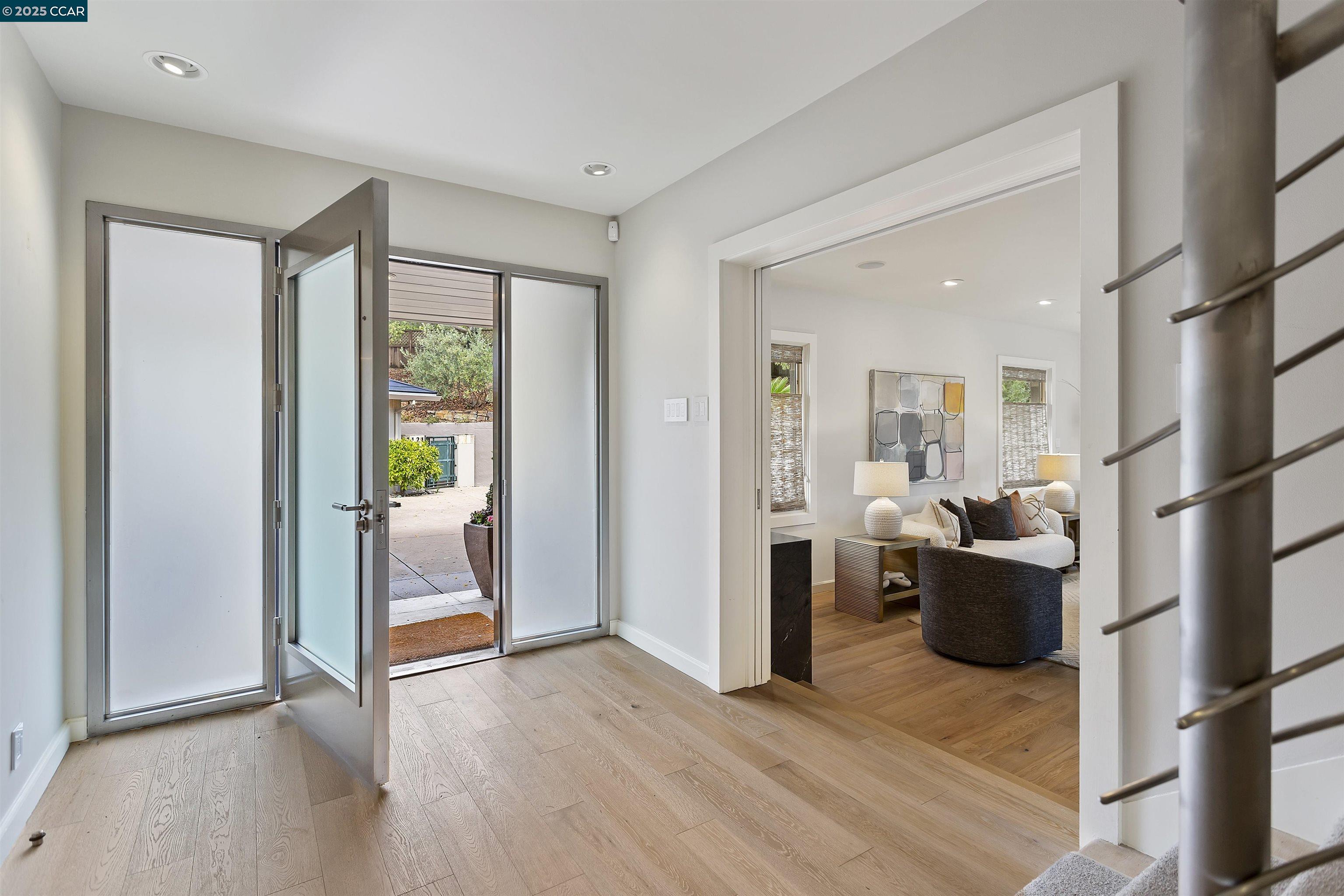 Detail Gallery Image 15 of 60 For 1121 Estates Dr, Lafayette,  CA 94549 - 4 Beds | 4/1 Baths