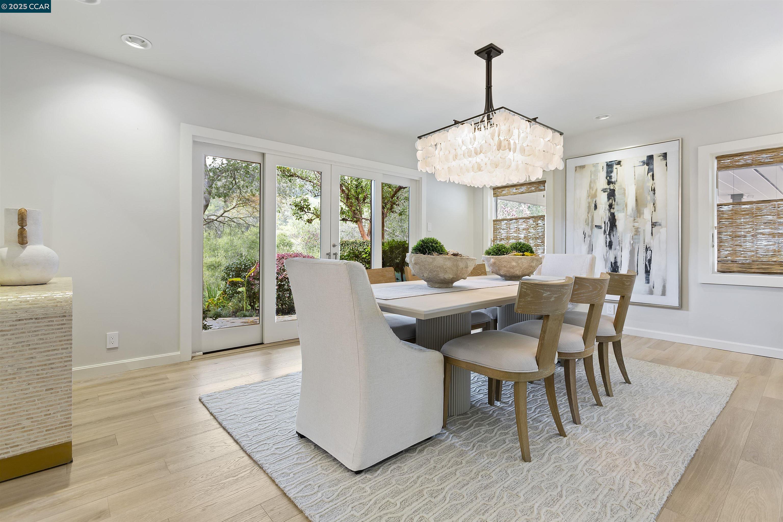 Detail Gallery Image 20 of 60 For 1121 Estates Dr, Lafayette,  CA 94549 - 4 Beds | 4/1 Baths
