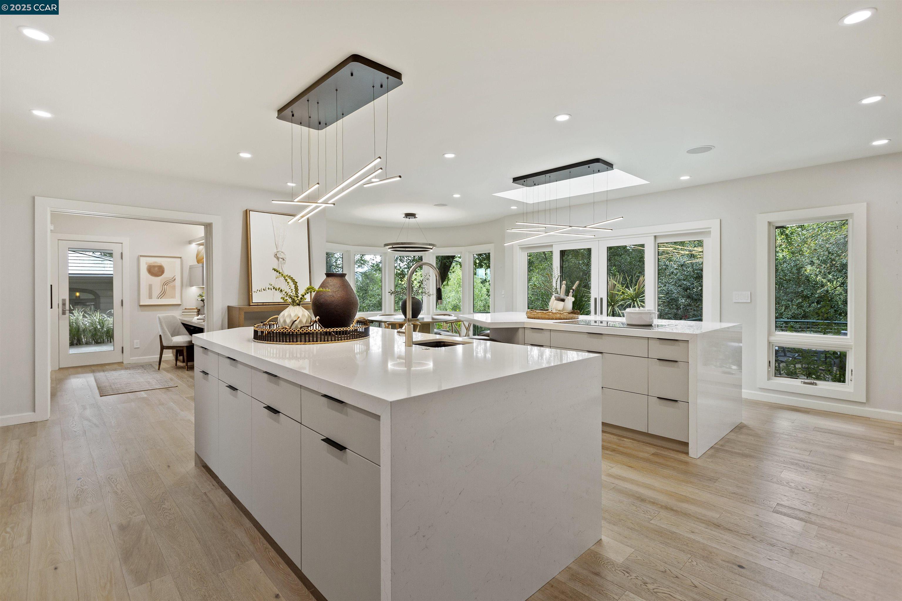 Detail Gallery Image 21 of 60 For 1121 Estates Dr, Lafayette,  CA 94549 - 4 Beds | 4/1 Baths