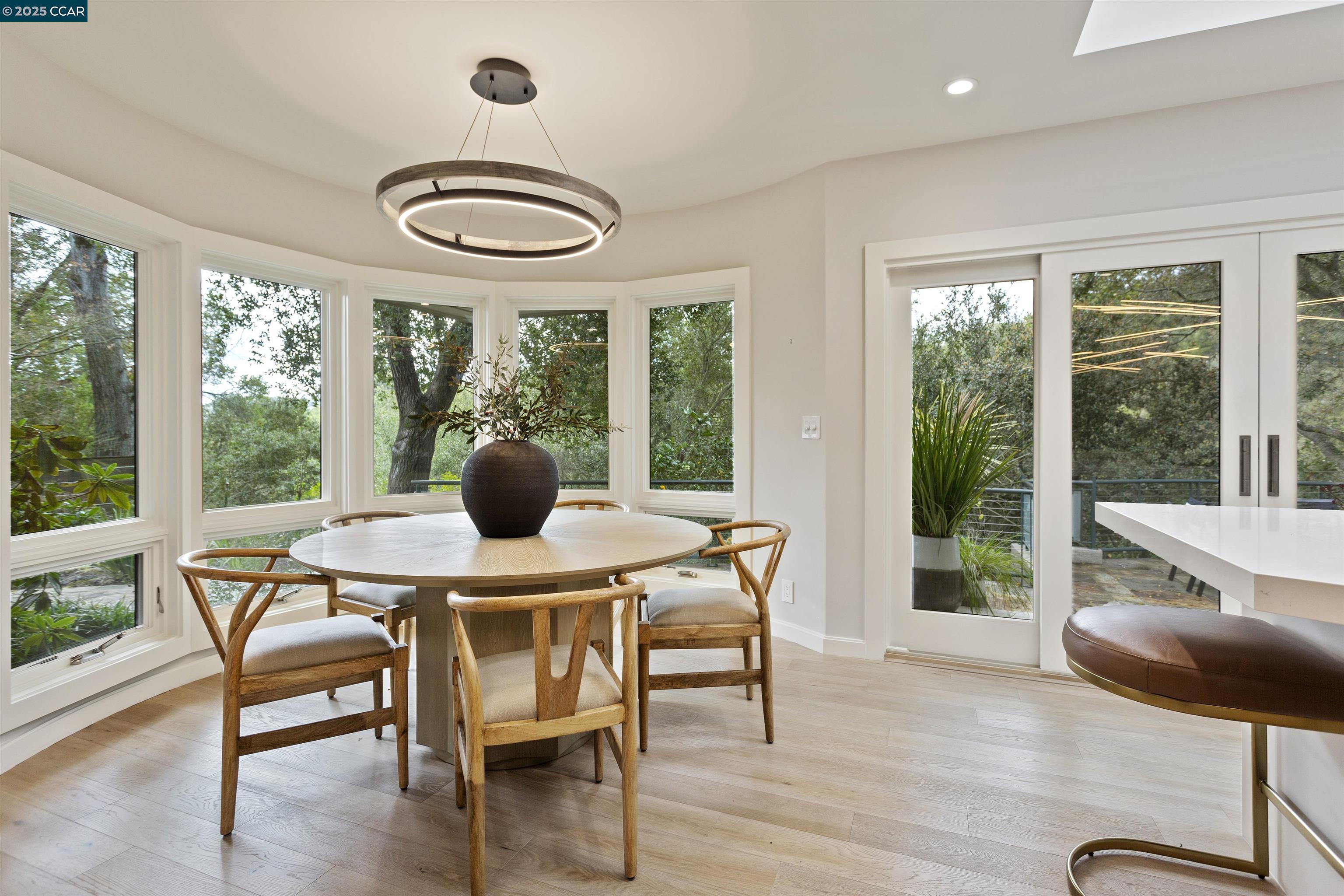 Detail Gallery Image 23 of 60 For 1121 Estates Dr, Lafayette,  CA 94549 - 4 Beds | 4/1 Baths
