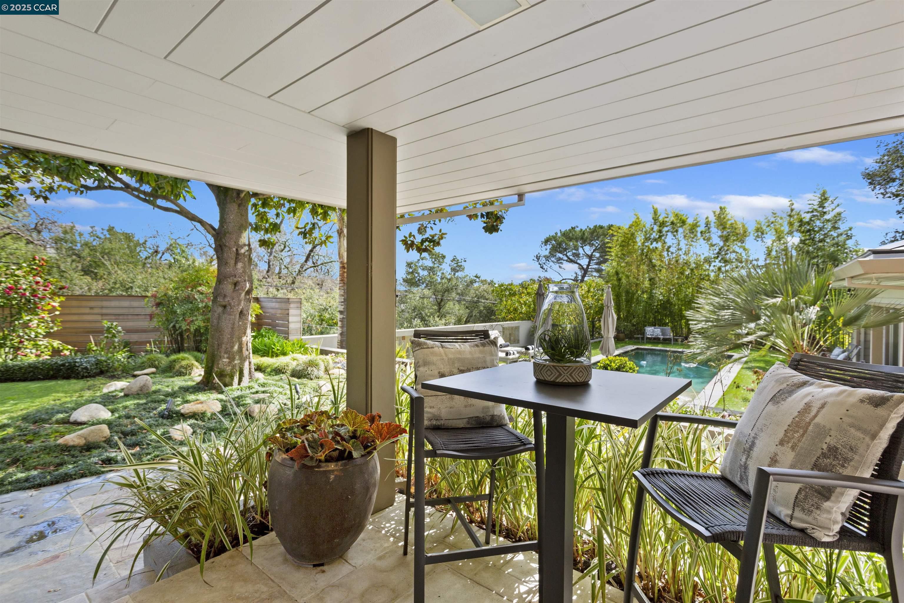 Detail Gallery Image 34 of 60 For 1121 Estates Dr, Lafayette,  CA 94549 - 4 Beds | 4/1 Baths