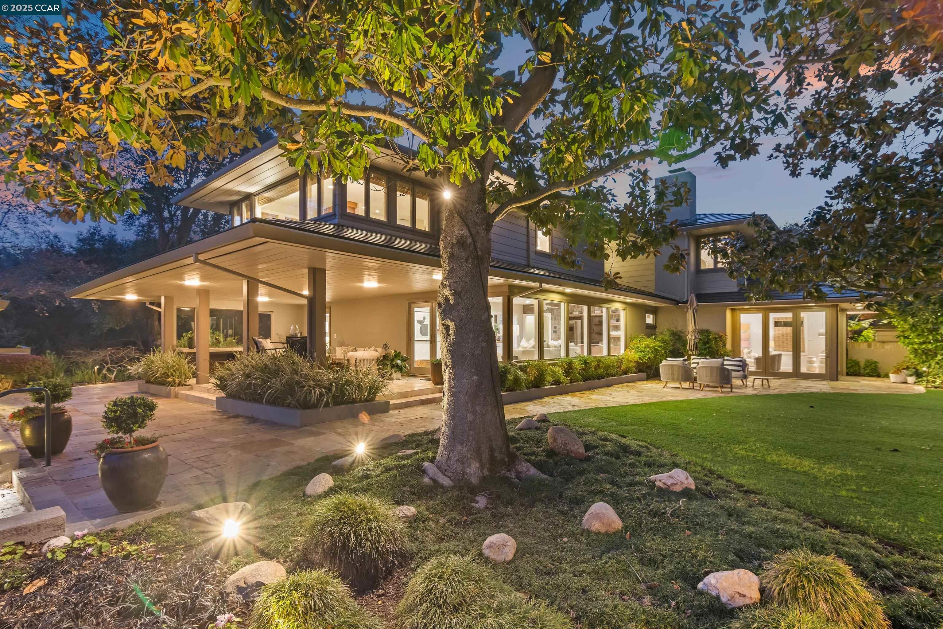 Detail Gallery Image 5 of 60 For 1121 Estates Dr, Lafayette,  CA 94549 - 4 Beds | 4/1 Baths