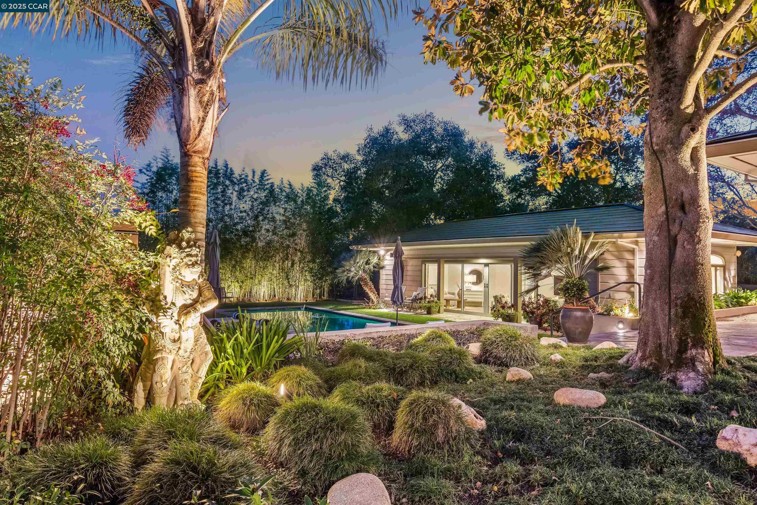 Detail Gallery Image 9 of 60 For 1121 Estates Dr, Lafayette,  CA 94549 - 4 Beds | 4/1 Baths