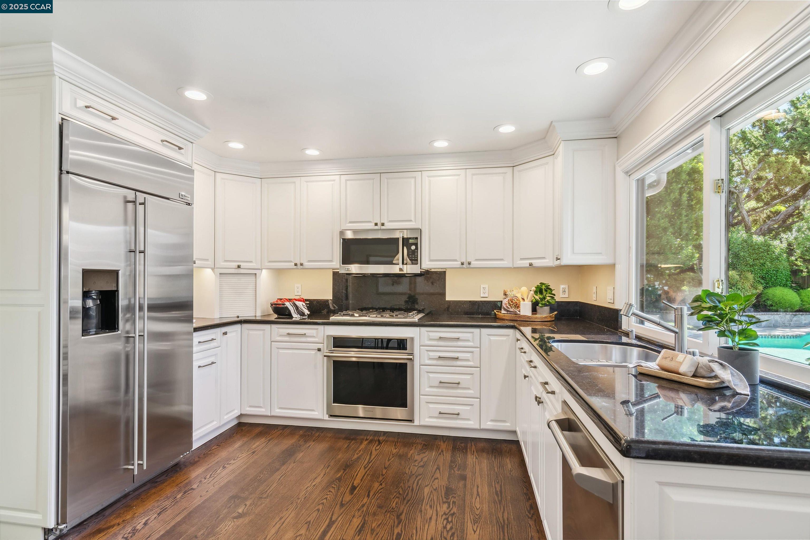 Detail Gallery Image 16 of 40 For 924 Cheyenne Dr, Walnut Creek,  CA 94598 - 4 Beds | 2 Baths