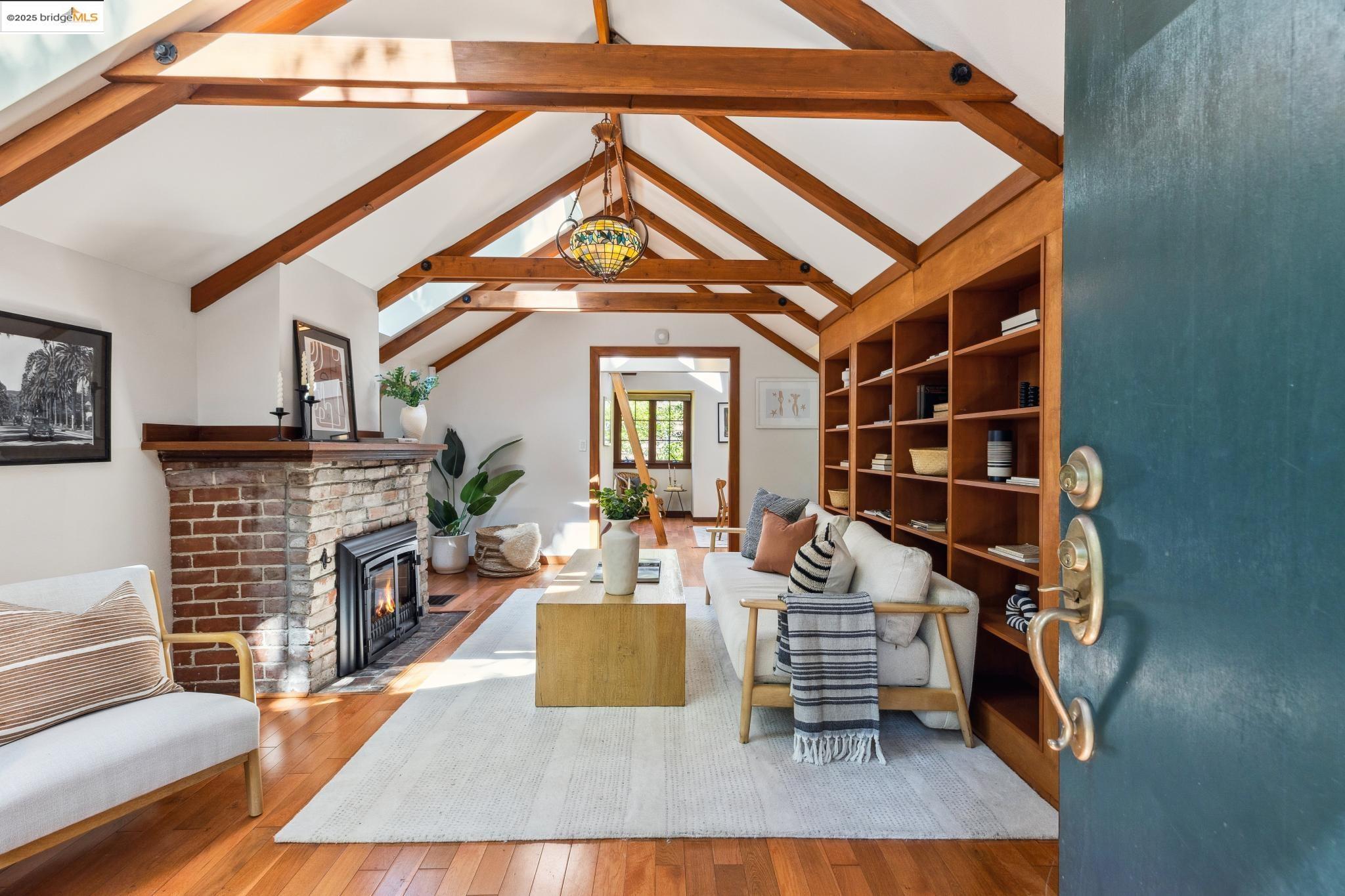 Photo #3: 41098789 Listing 
