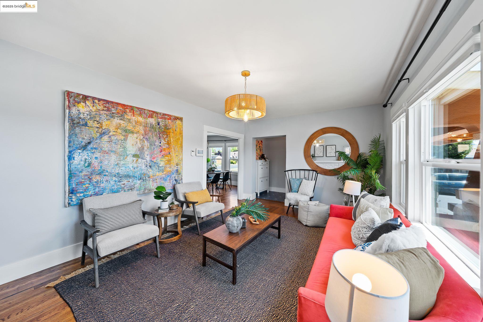 Detail Gallery Image 11 of 46 For 1547 68th Ave, Oakland,  CA 94621 - 3 Beds | 2 Baths