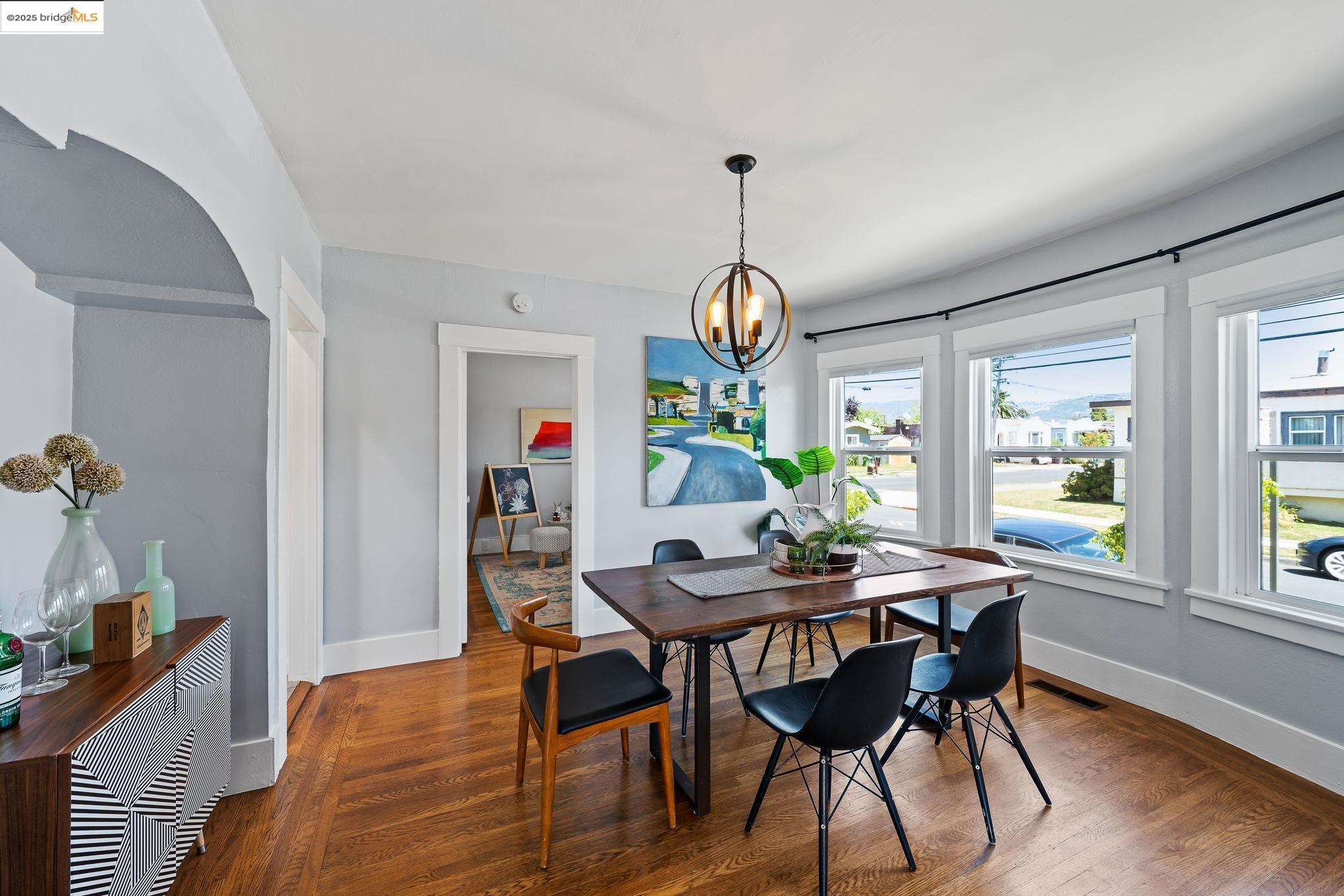 Detail Gallery Image 14 of 46 For 1547 68th Ave, Oakland,  CA 94621 - 3 Beds | 2 Baths