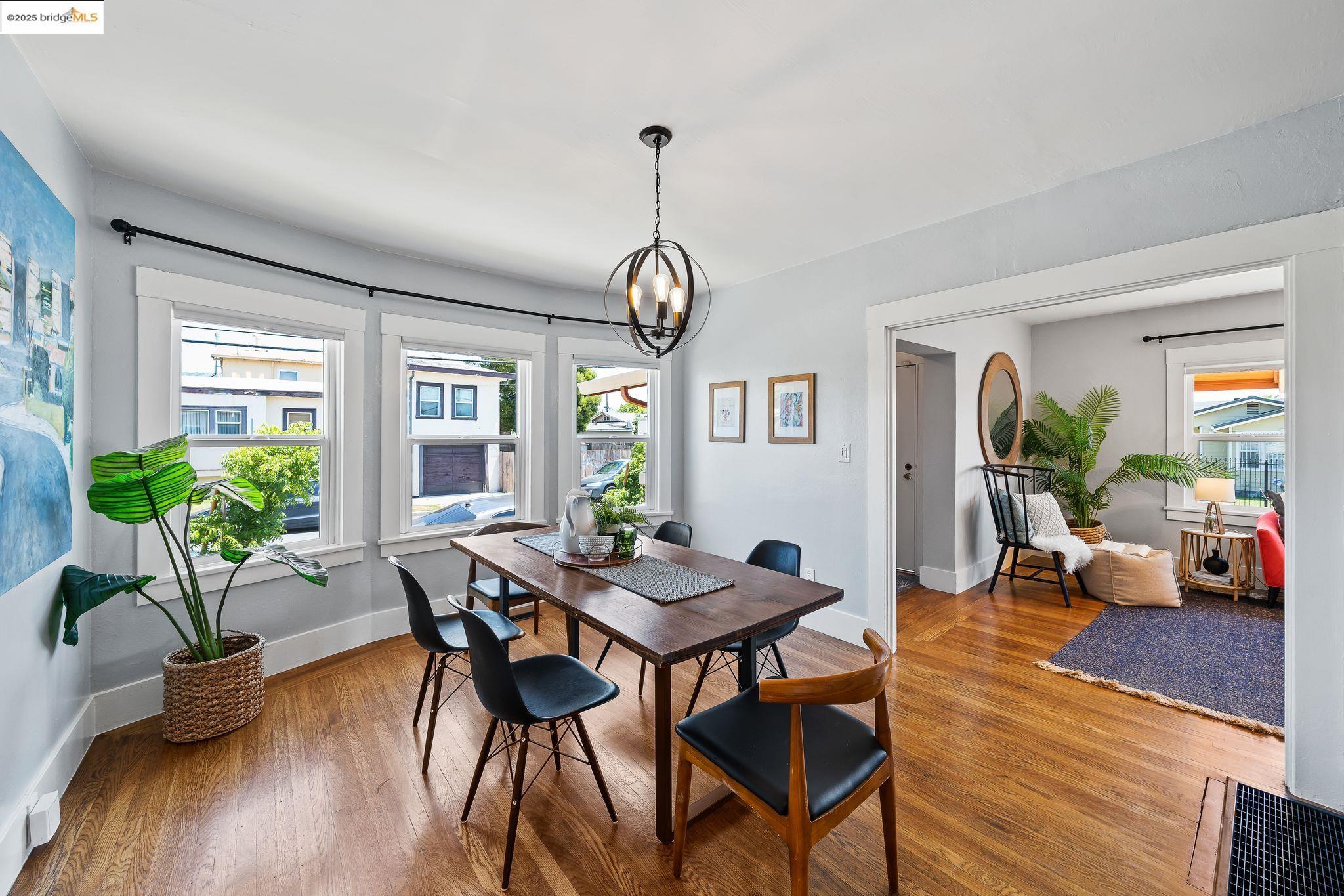 Detail Gallery Image 18 of 46 For 1547 68th Ave, Oakland,  CA 94621 - 3 Beds | 2 Baths