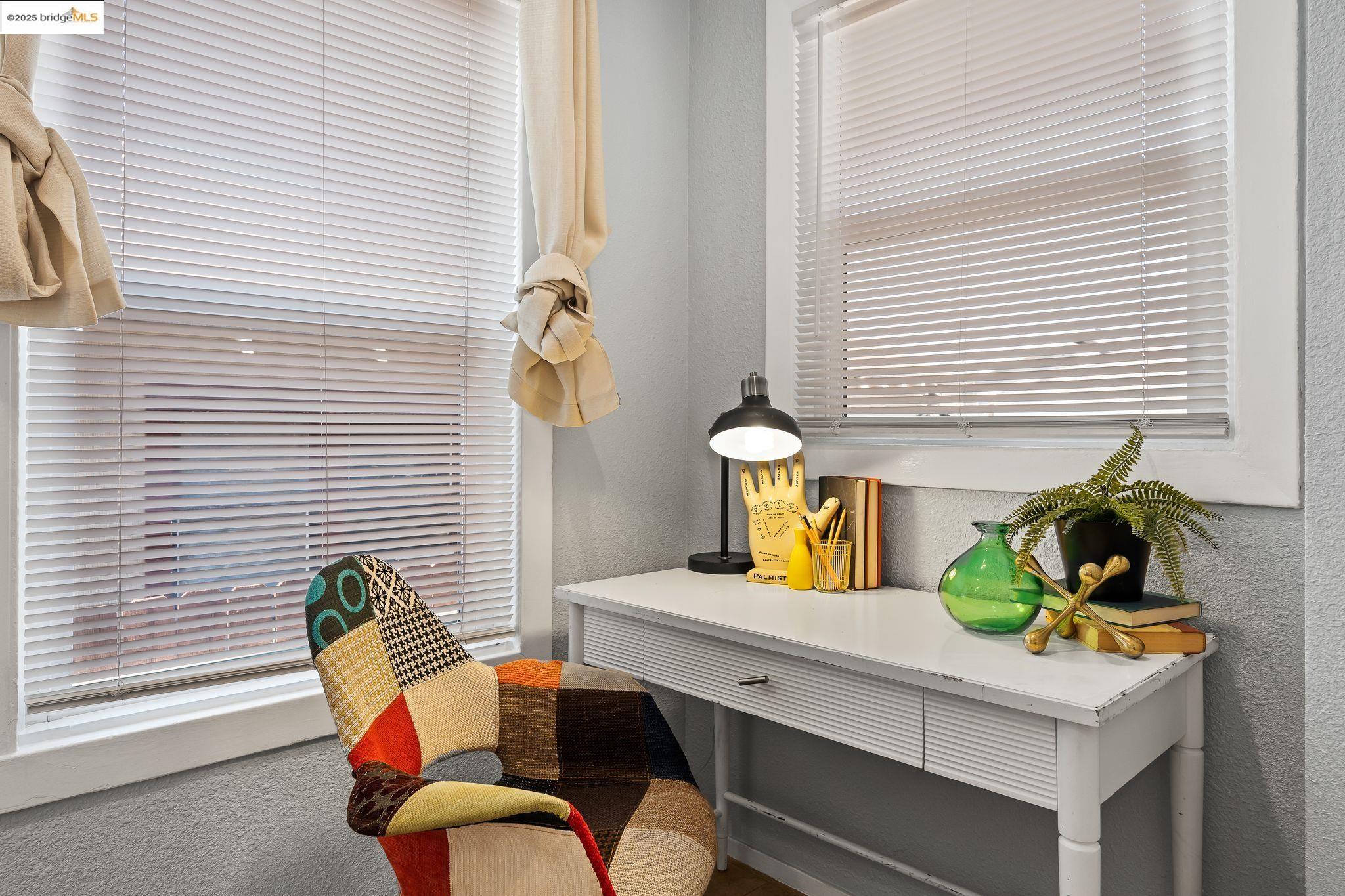 Detail Gallery Image 25 of 46 For 1547 68th Ave, Oakland,  CA 94621 - 3 Beds | 2 Baths