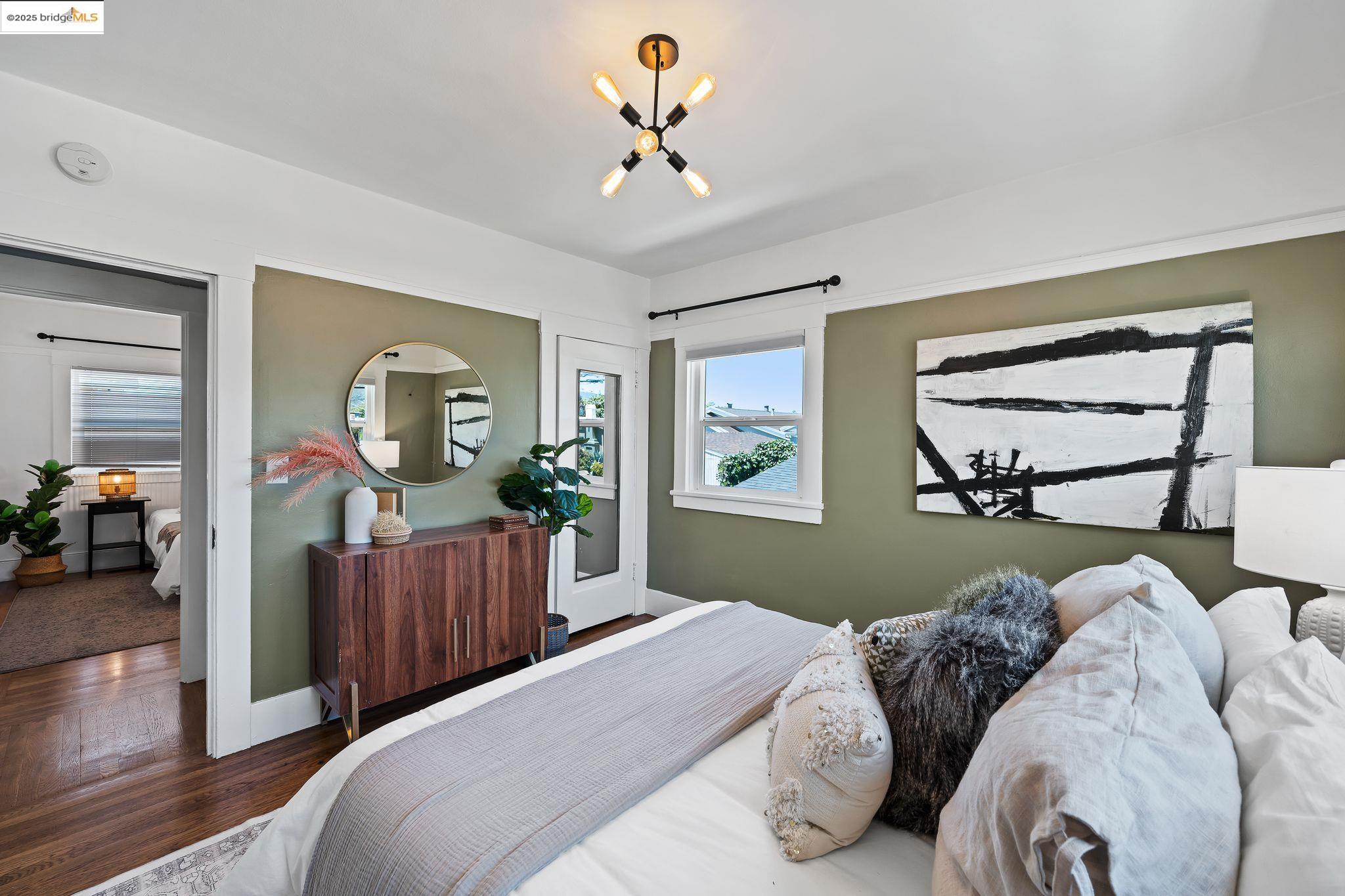 Detail Gallery Image 32 of 46 For 1547 68th Ave, Oakland,  CA 94621 - 3 Beds | 2 Baths