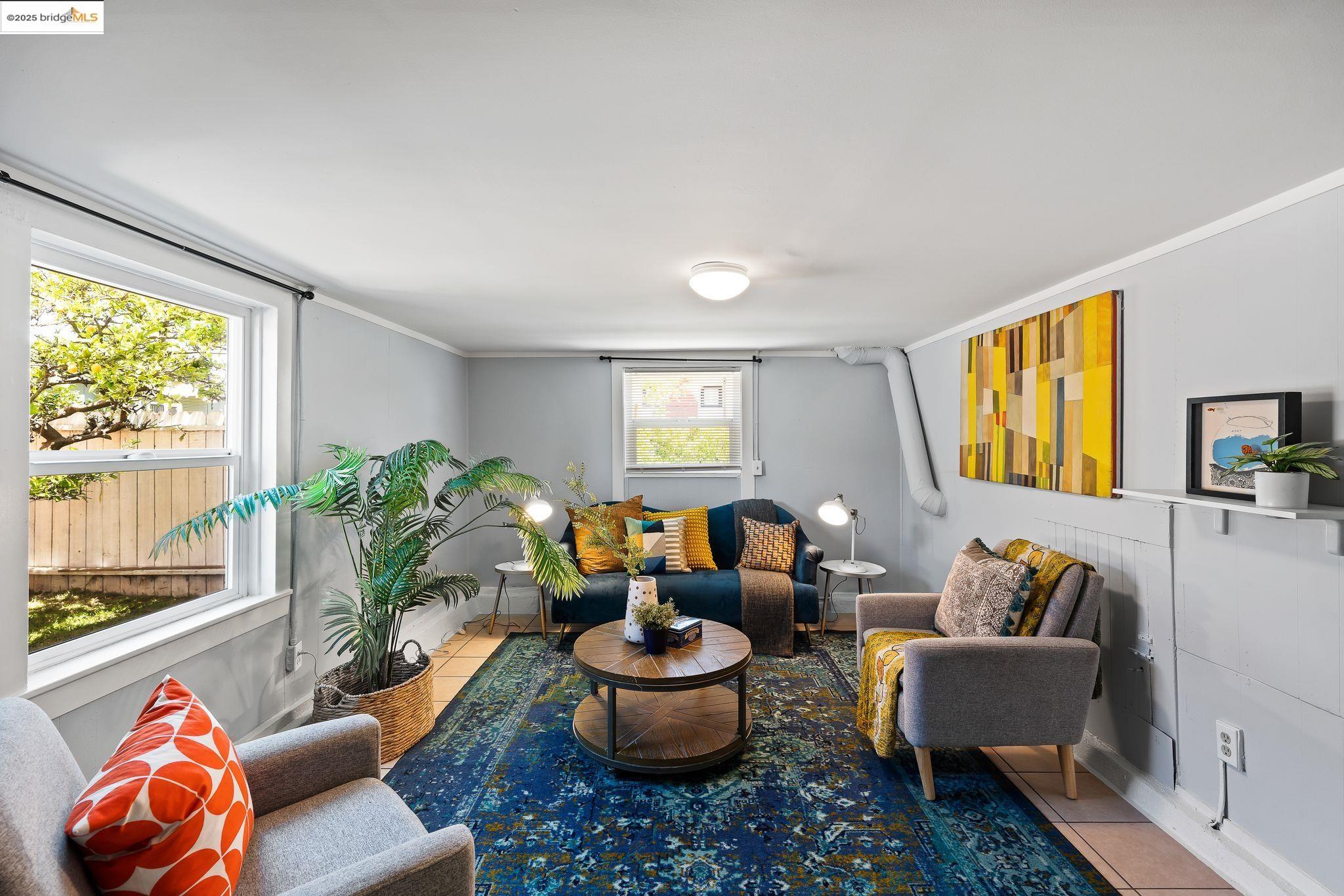 Detail Gallery Image 36 of 46 For 1547 68th Ave, Oakland,  CA 94621 - 3 Beds | 2 Baths
