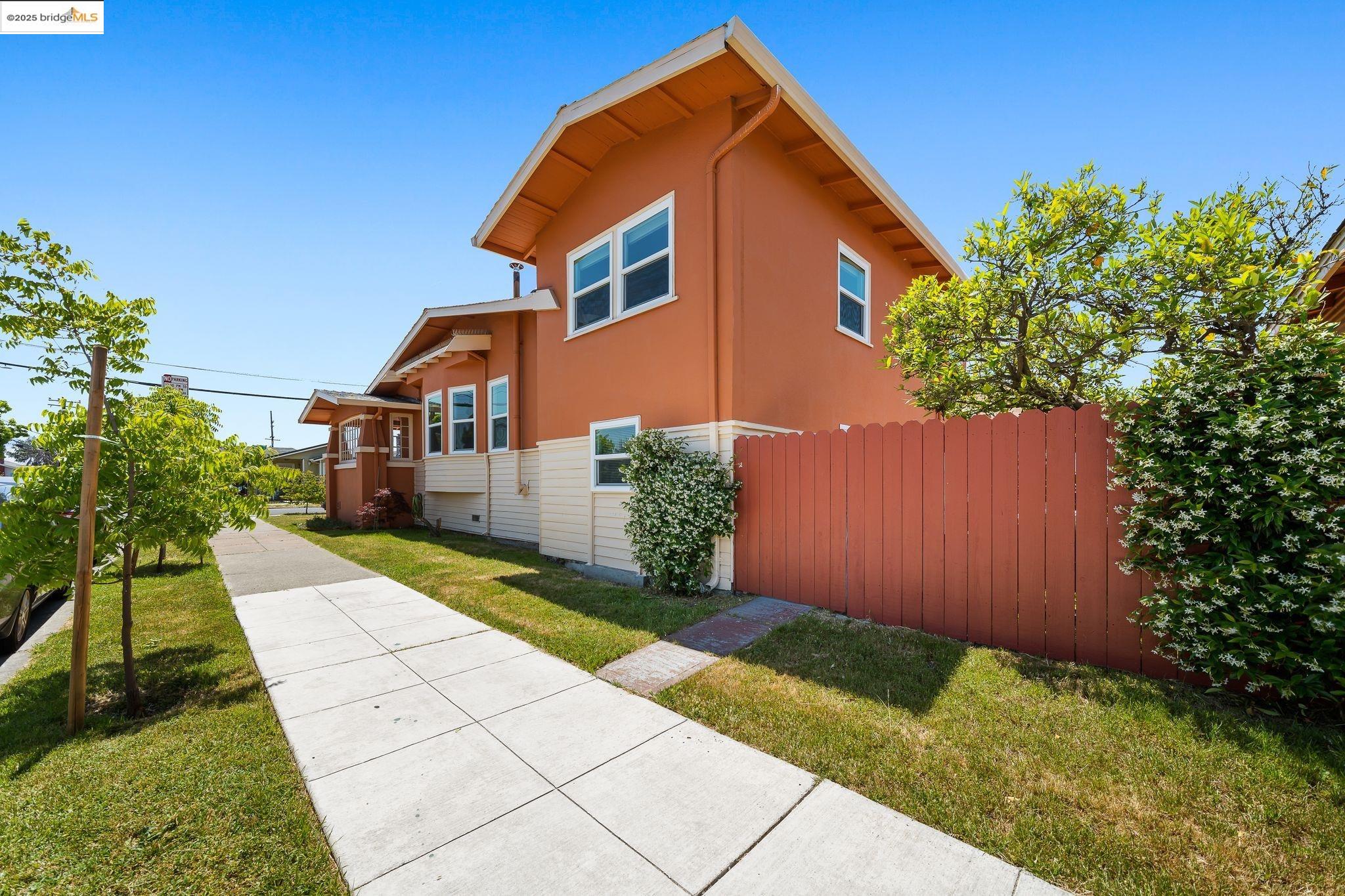 Detail Gallery Image 45 of 46 For 1547 68th Ave, Oakland,  CA 94621 - 3 Beds | 2 Baths