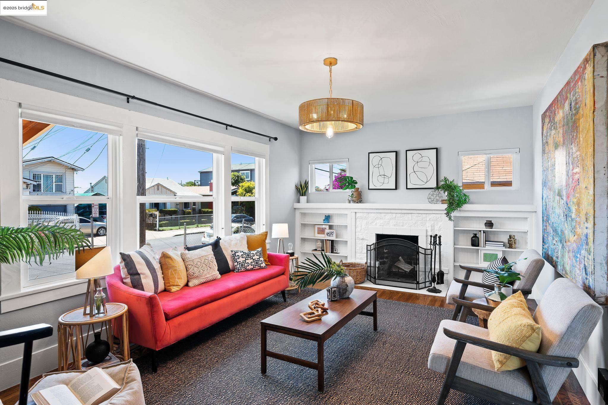 Detail Gallery Image 7 of 46 For 1547 68th Ave, Oakland,  CA 94621 - 3 Beds | 2 Baths