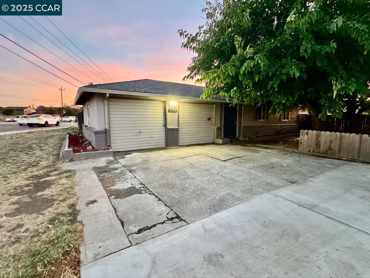 Detail Gallery Image 3 of 21 For 3739 Watt Avenue, Sacramento,  CA 95821 - – Beds | – Baths