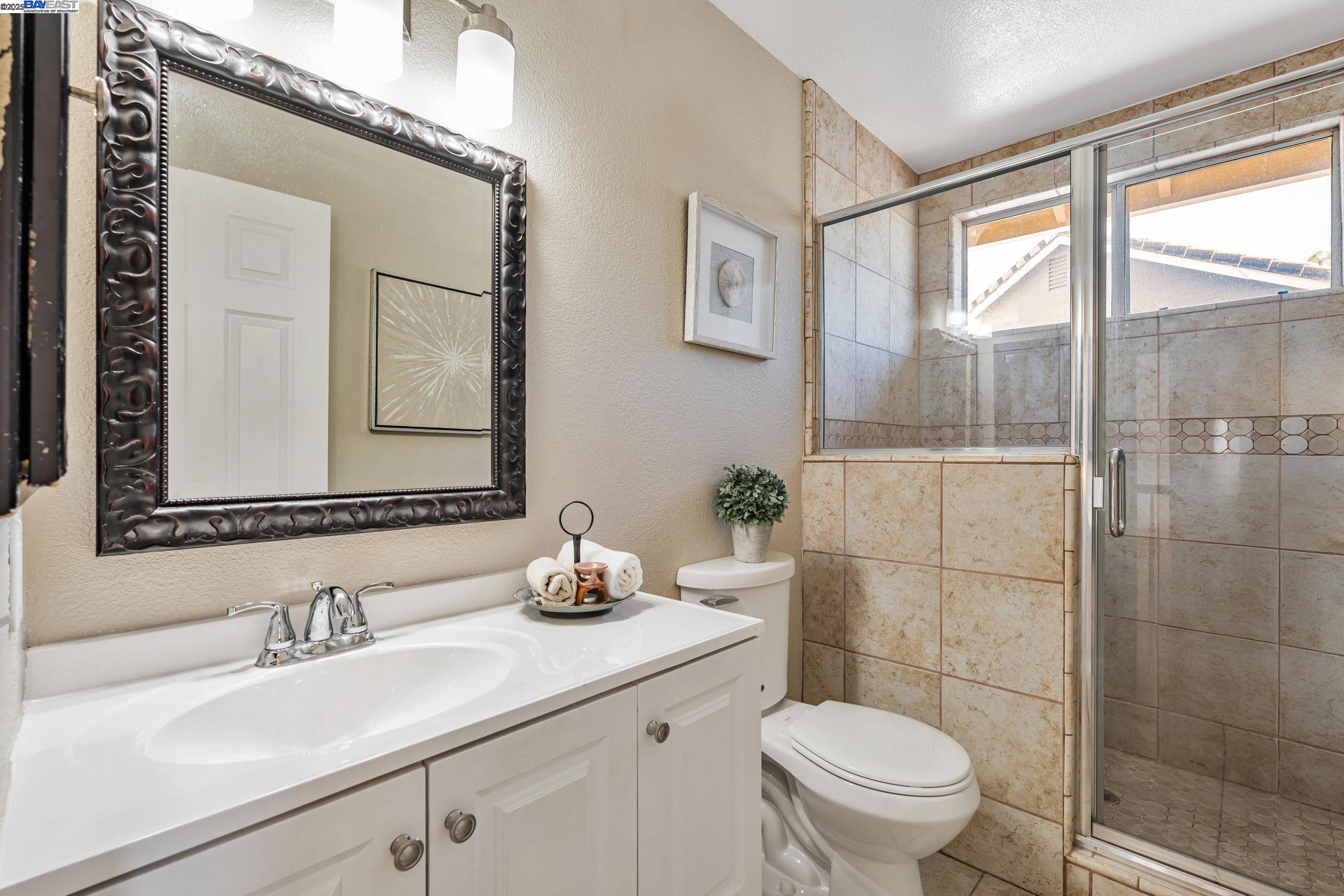 Detail Gallery Image 16 of 33 For 25 Phillips Ct, Tracy,  CA 95376 - 4 Beds | 3/1 Baths