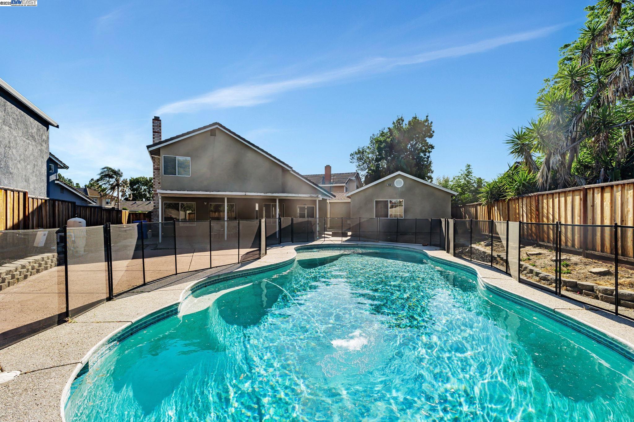 Detail Gallery Image 19 of 33 For 25 Phillips Ct, Tracy,  CA 95376 - 4 Beds | 3/1 Baths