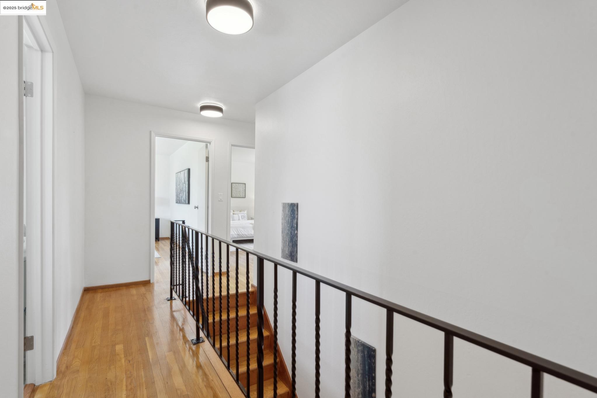 Detail Gallery Image 39 of 59 For 13185 Clairepointe Way, Oakland,  CA 94619 - 4 Beds | 2/1 Baths