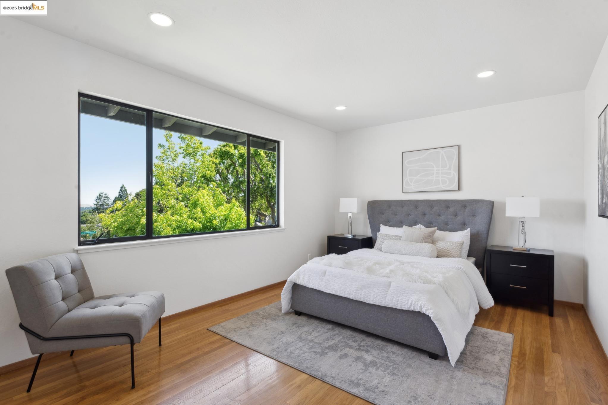 Detail Gallery Image 40 of 59 For 13185 Clairepointe Way, Oakland,  CA 94619 - 4 Beds | 2/1 Baths