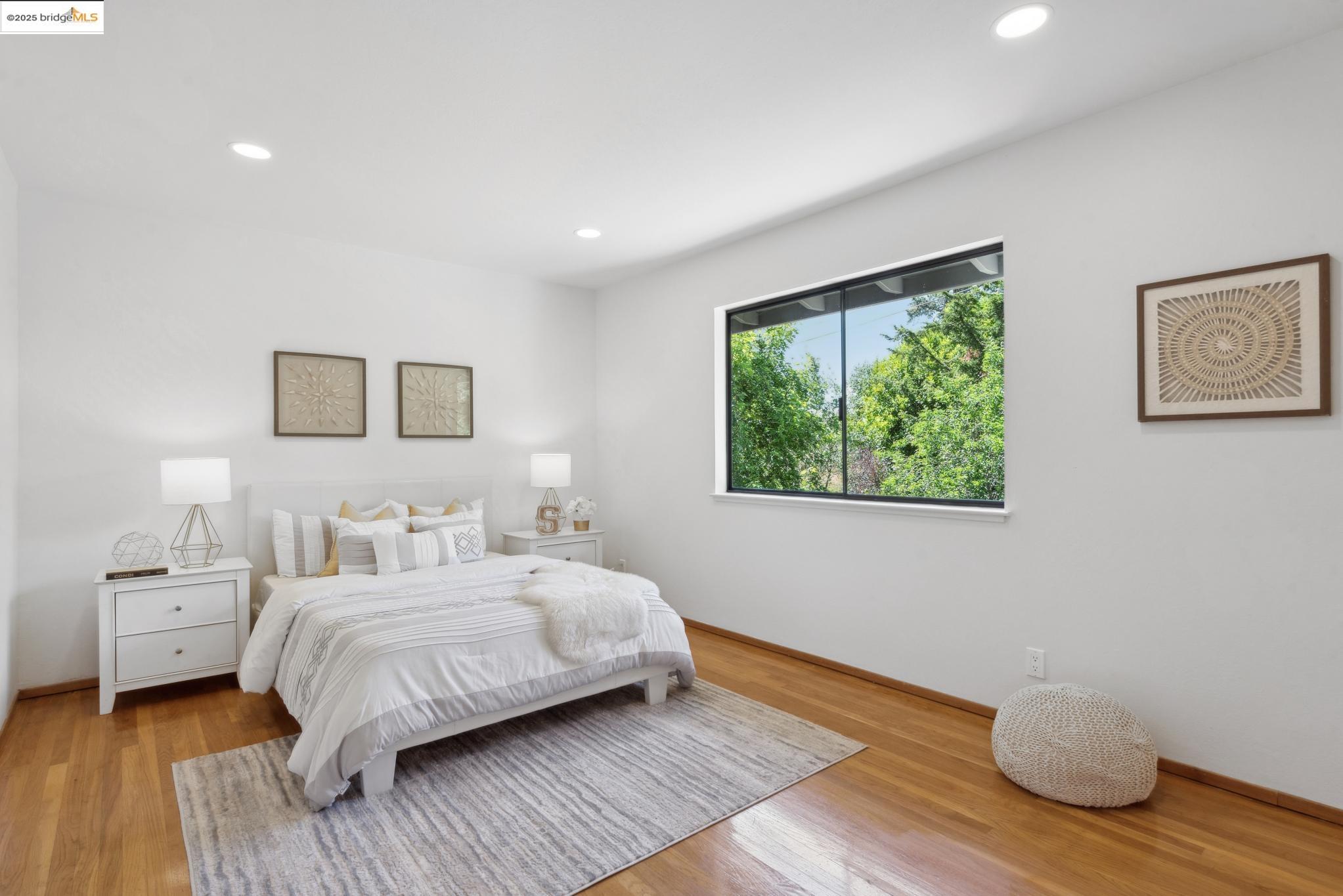 Detail Gallery Image 44 of 59 For 13185 Clairepointe Way, Oakland,  CA 94619 - 4 Beds | 2/1 Baths
