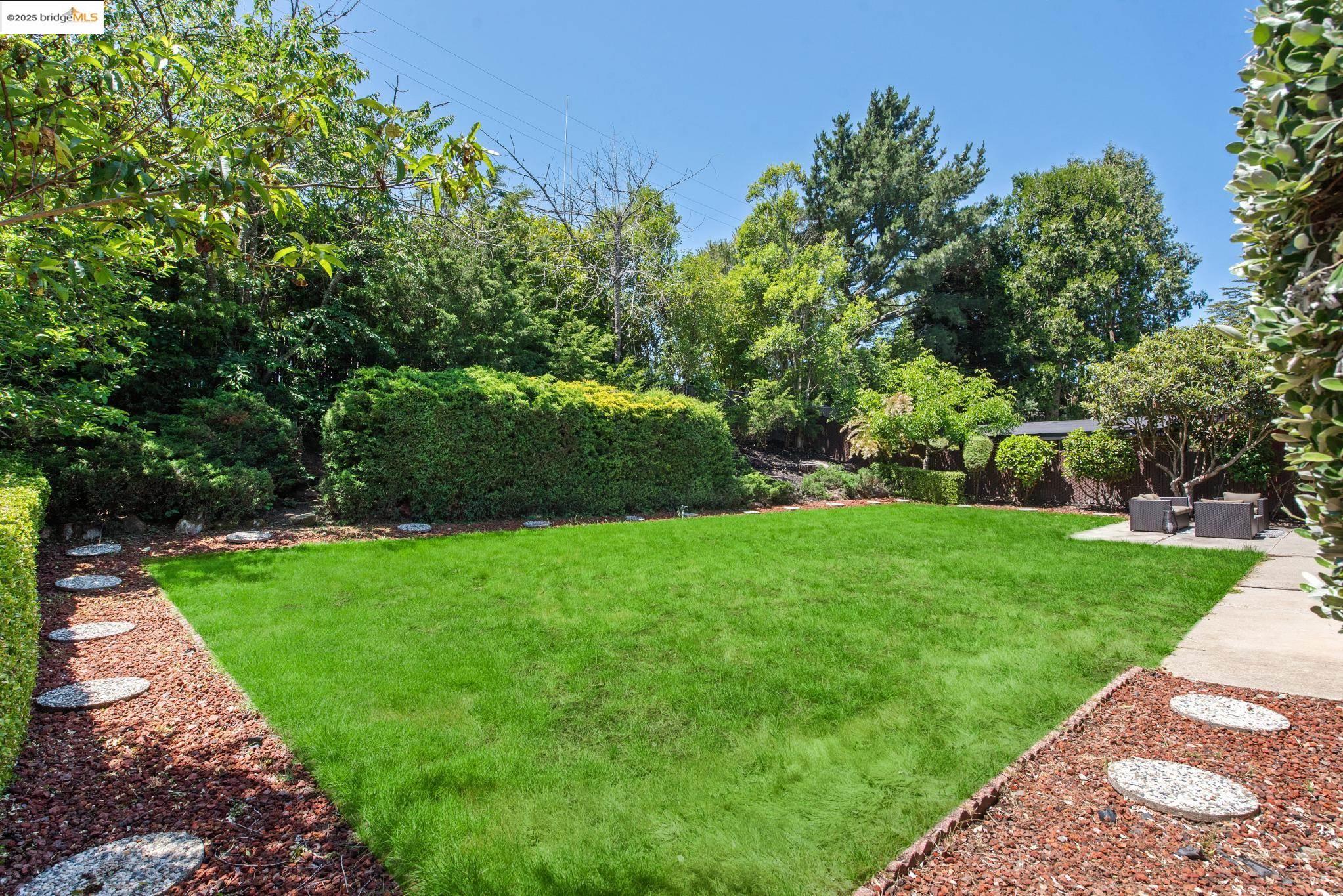 Detail Gallery Image 52 of 59 For 13185 Clairepointe Way, Oakland,  CA 94619 - 4 Beds | 2/1 Baths