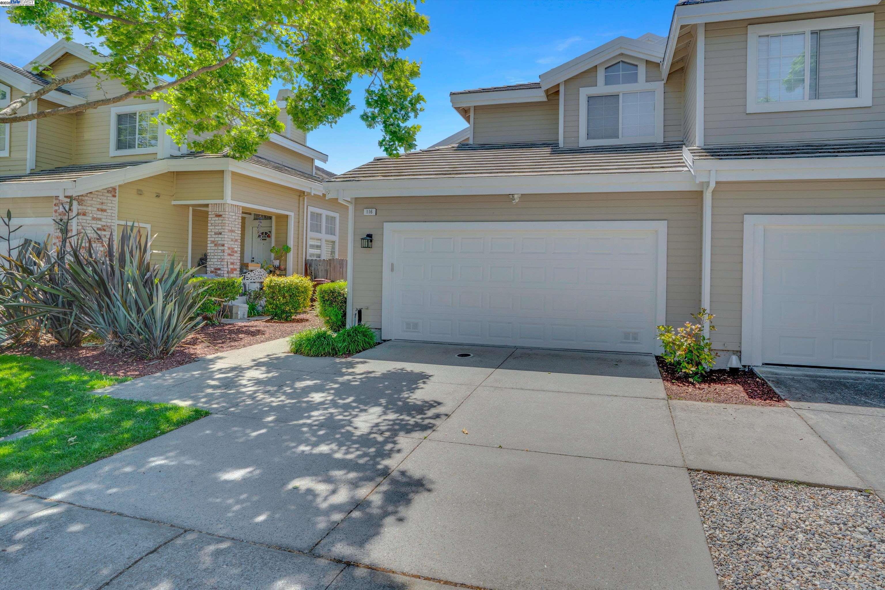 116 Scotts Valley, Hercules, California 94547, 2 Bedrooms Bedrooms, 7 Rooms Rooms,2 BathroomsBathrooms,Residential,For Sale,116 Scotts Valley,41098798