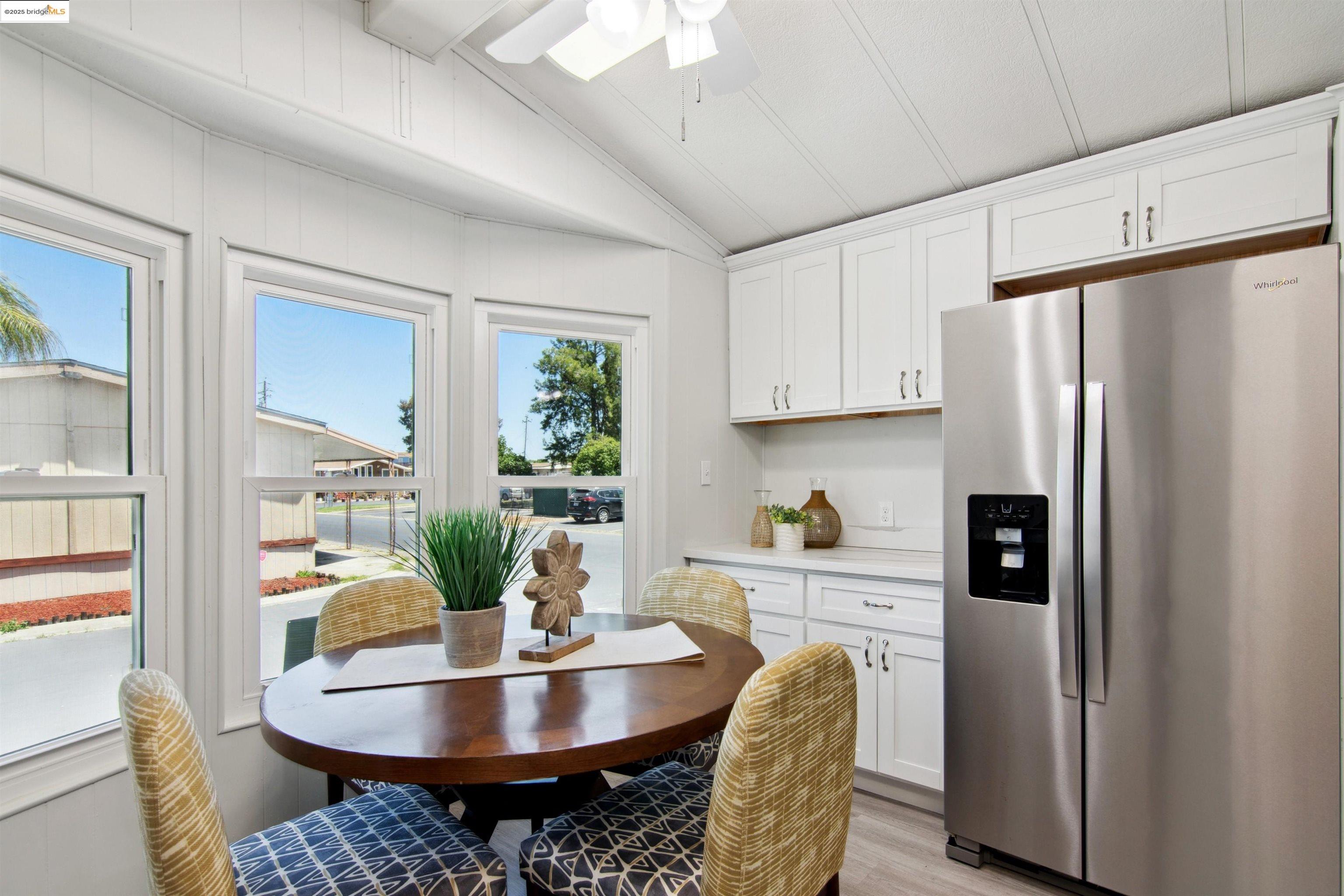 Detail Gallery Image 12 of 18 For 301 Alcott Ct #182,  Bethel Island,  CA 94511 - 2 Beds | 1 Baths