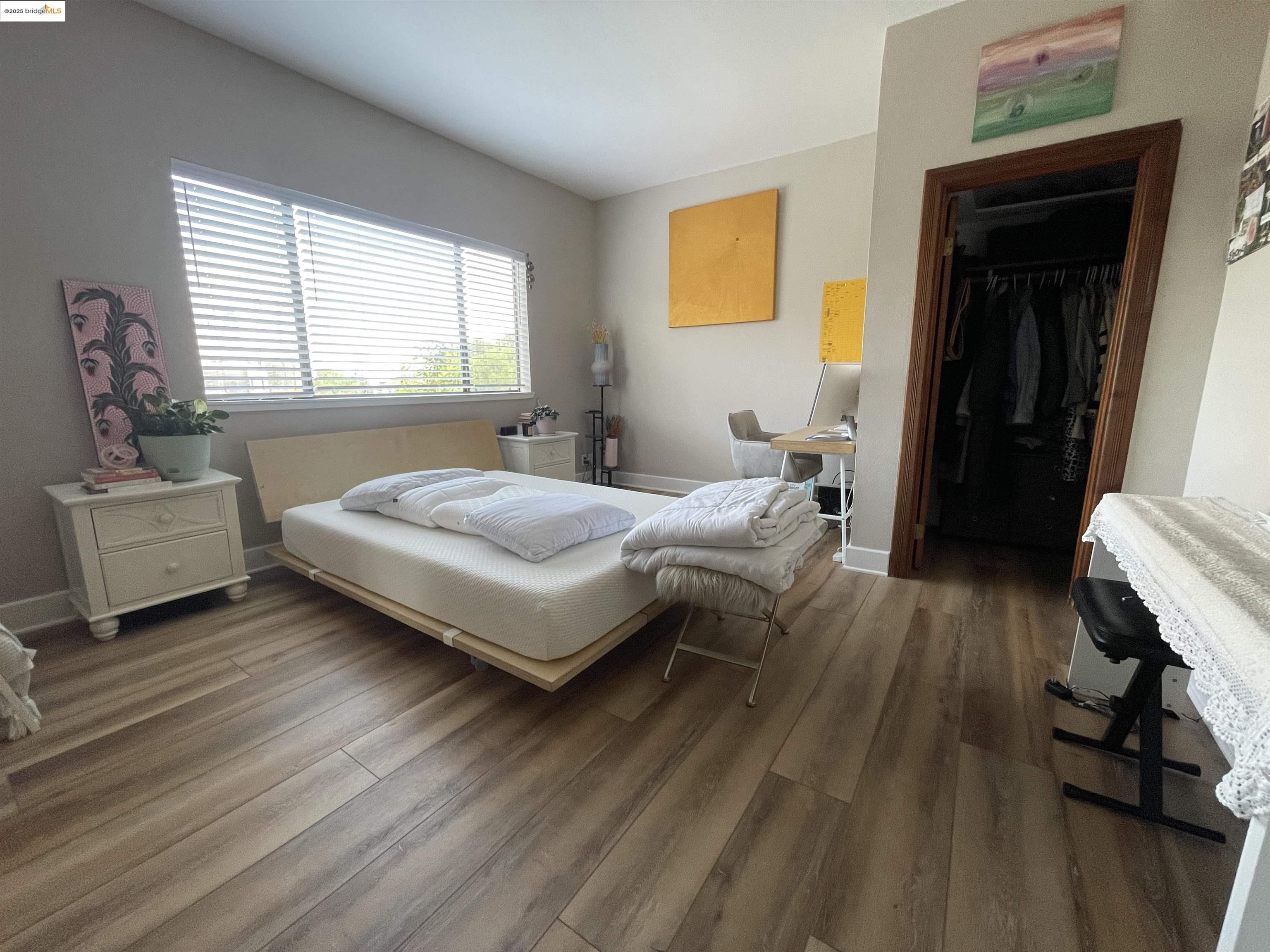 Detail Gallery Image 12 of 32 For 290 Park View Terrace, Oakland,  CA 94610 - – Beds | – Baths